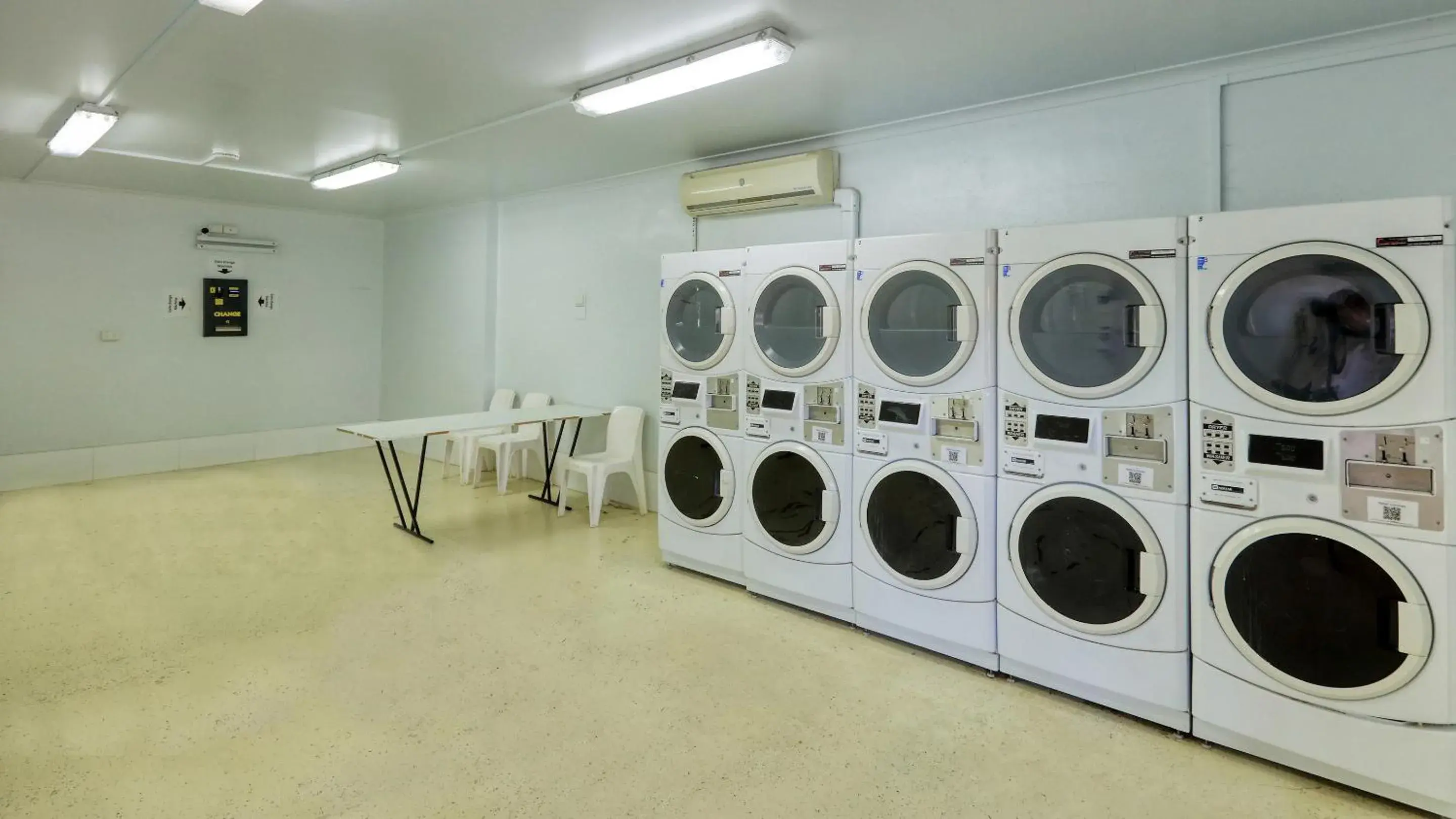 washing machine in Hotel Corones