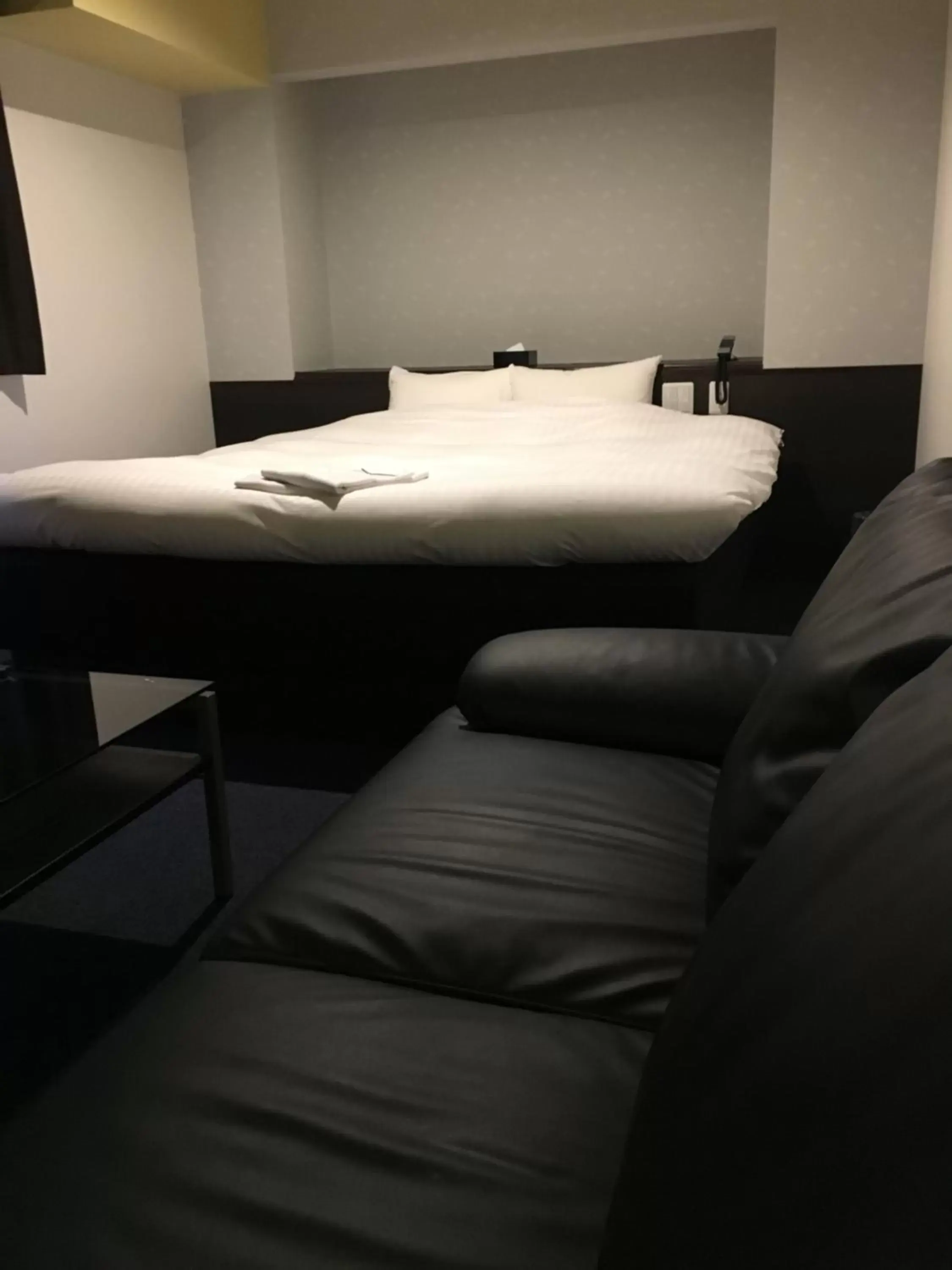 Bed in Nagoyaeki Access Hotel