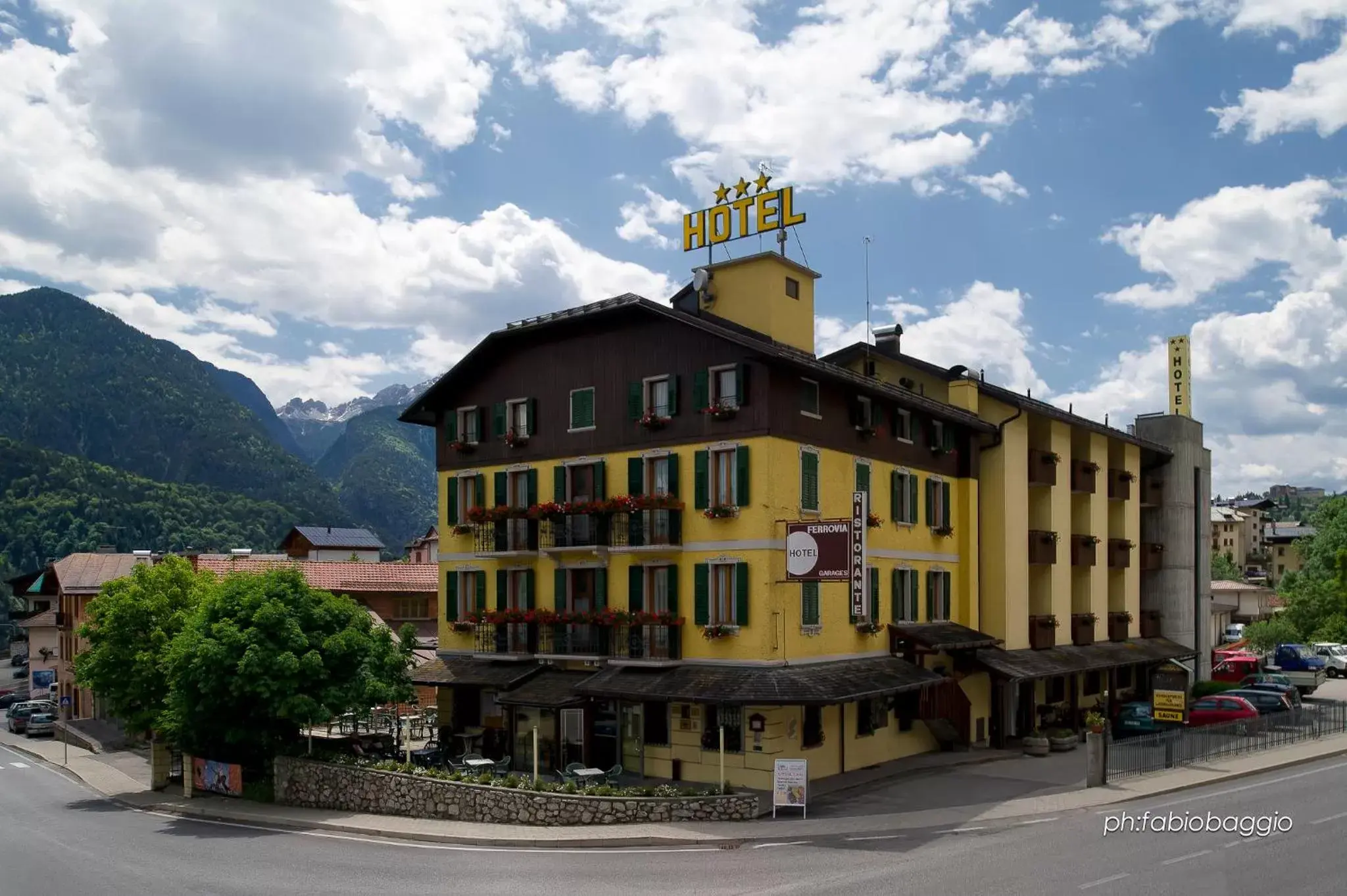 Facade/entrance, Property Building in Hotel Ferrovia