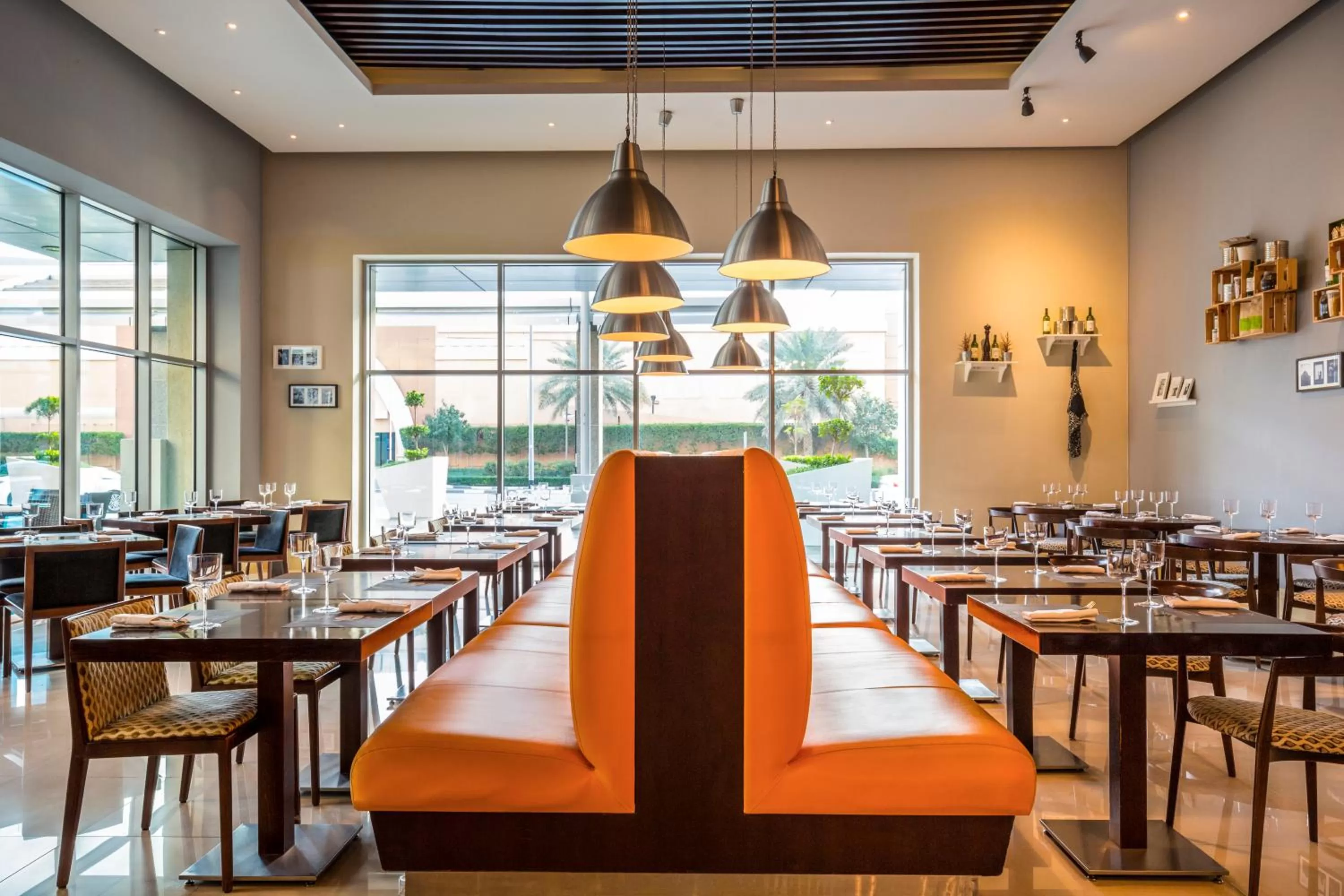 Restaurant/places to eat in ibis Deira Creekside Dubai