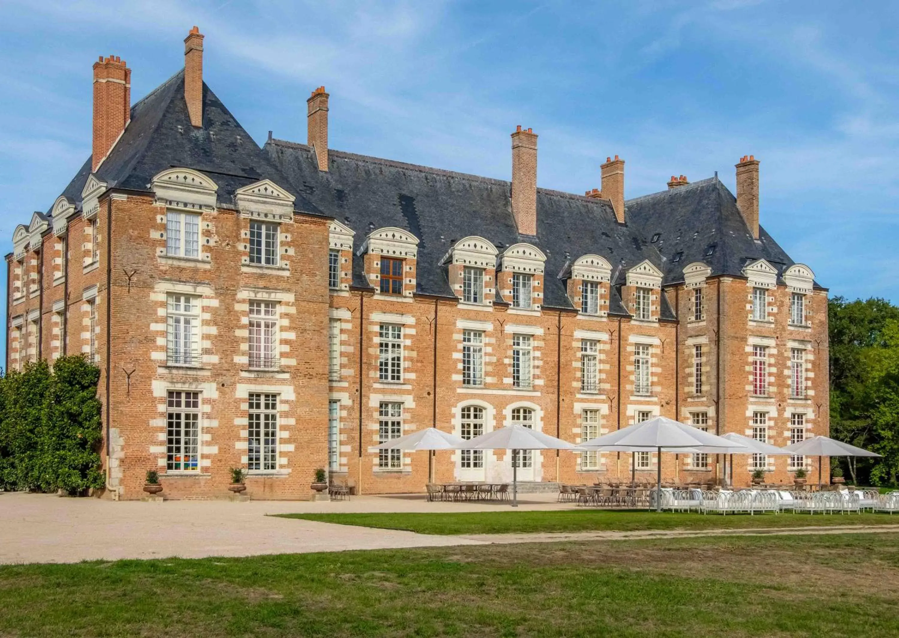 Property Building in La Borde en Sologne Château & Spa