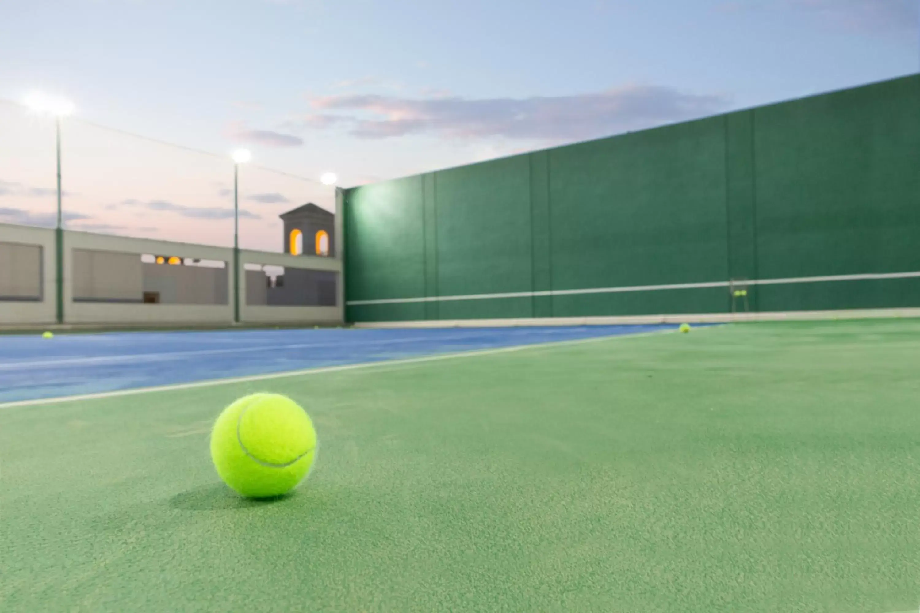Tennis court in The Palms Beach Hotel & Spa