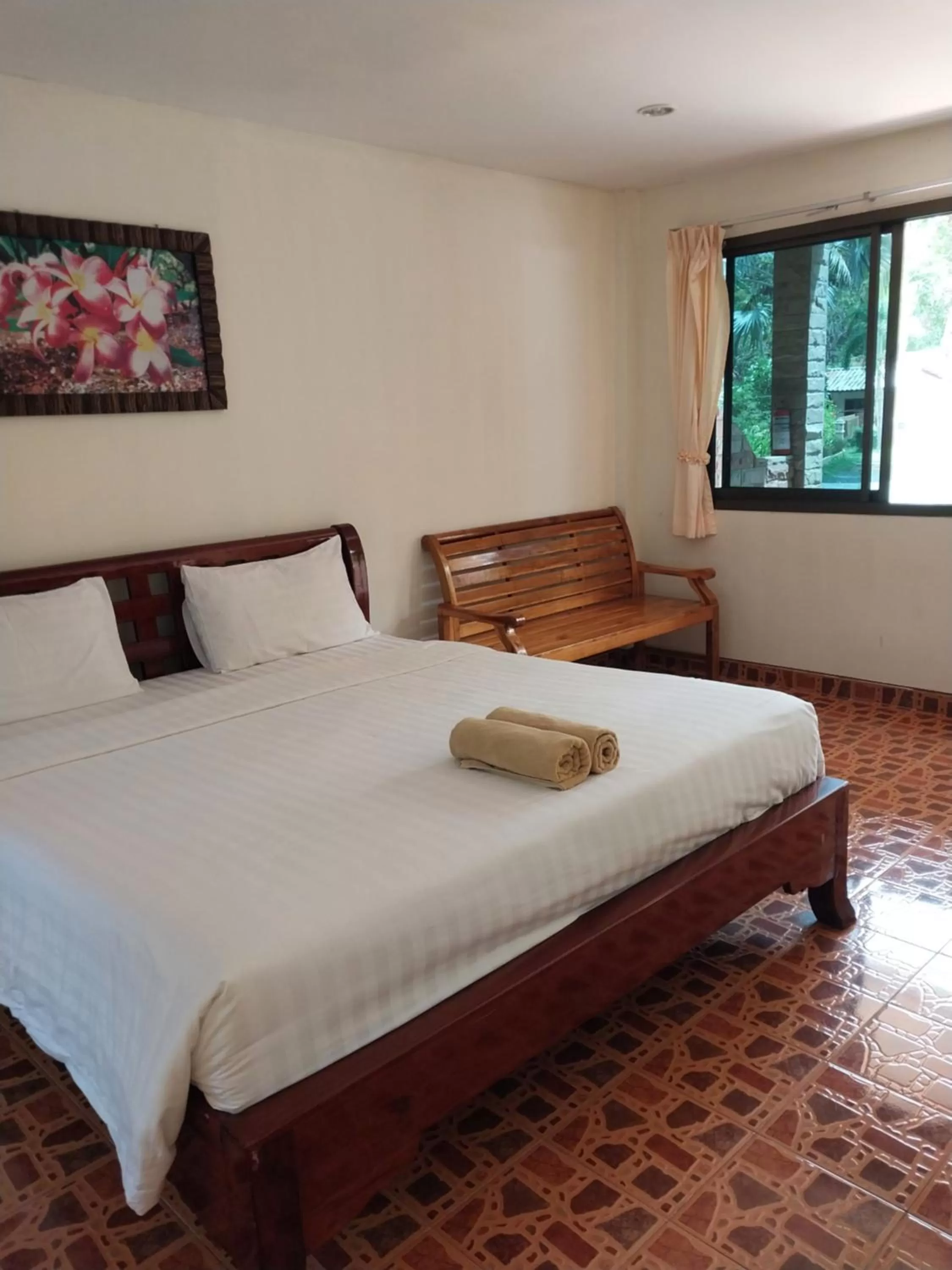 Bed in Sofia Garden Resort