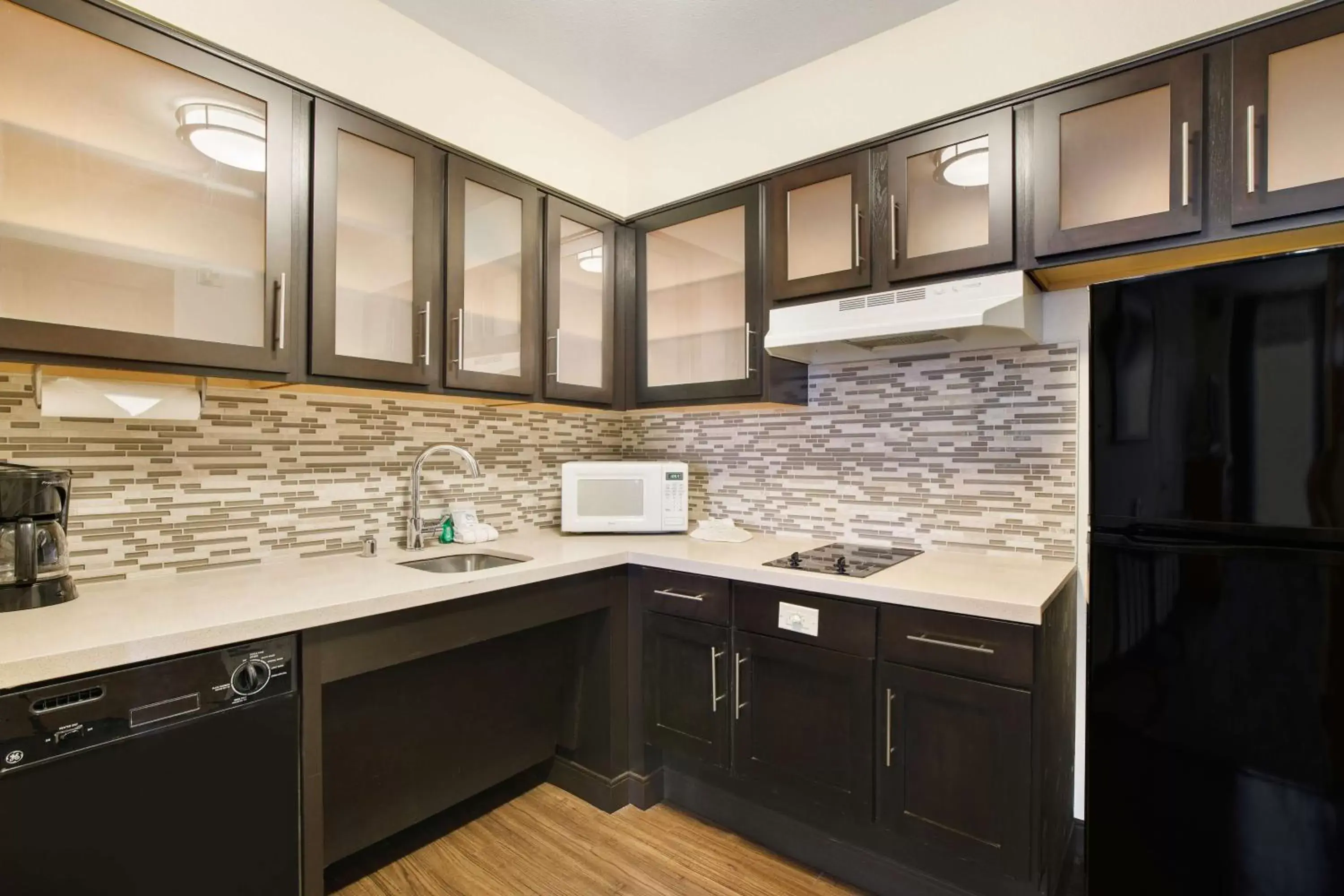 Kitchen or kitchenette, Kitchen/Kitchenette in Sonesta ES Suites San Diego - Rancho Bernardo