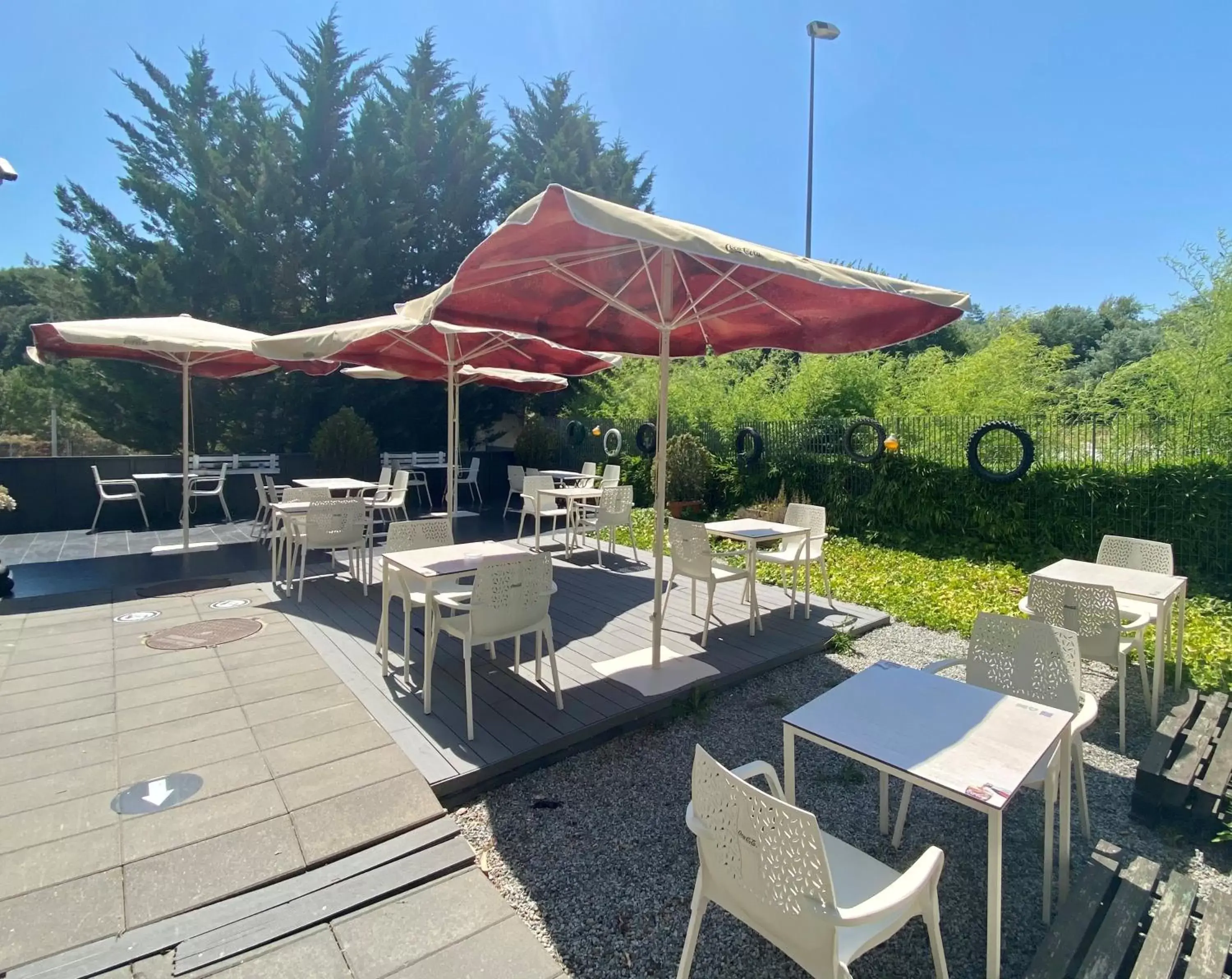 Patio, Restaurant/Places to Eat in Ibis Montmelo Granollers