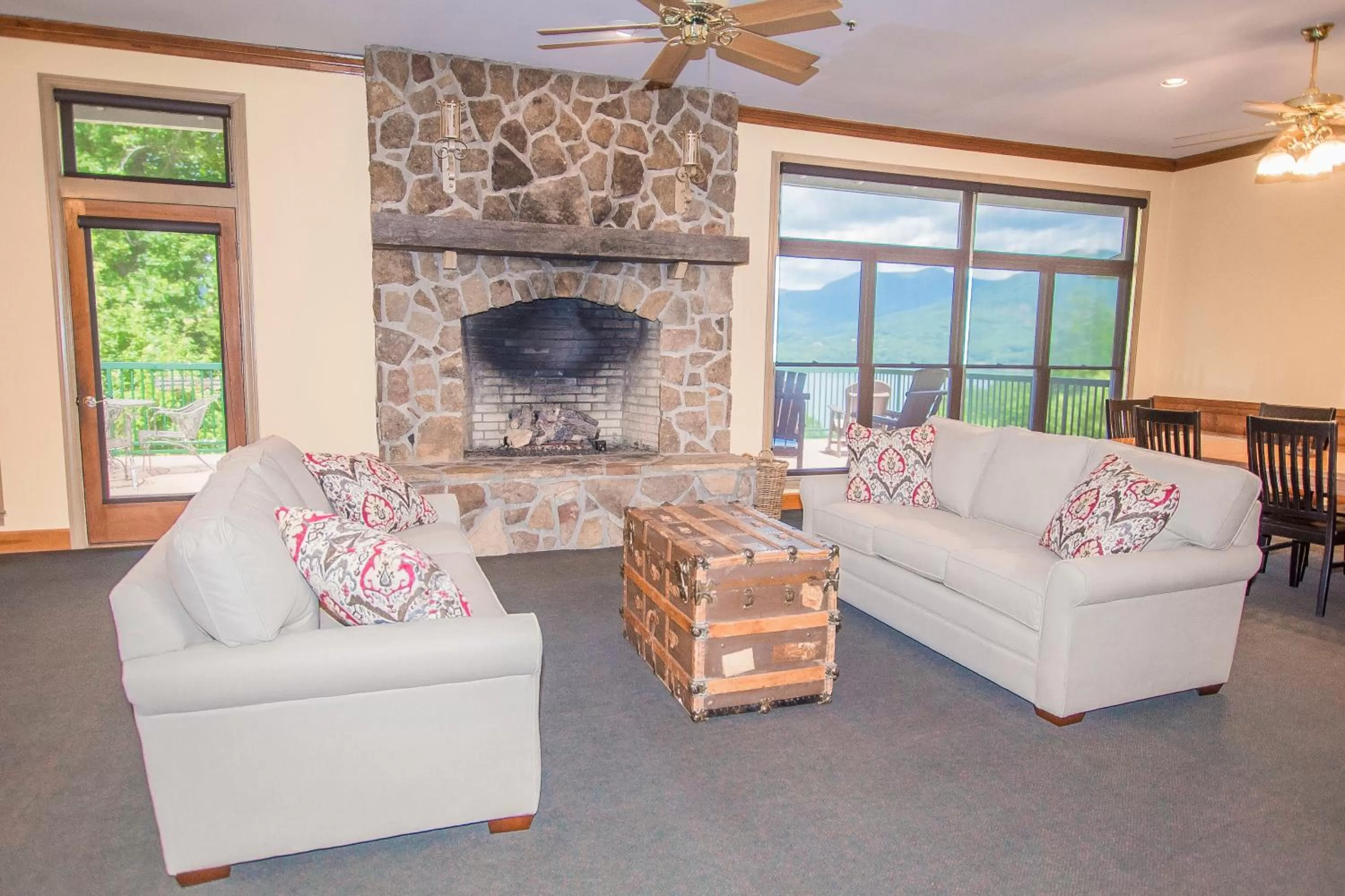 Meeting/conference room in Lake Chatuge Lodge