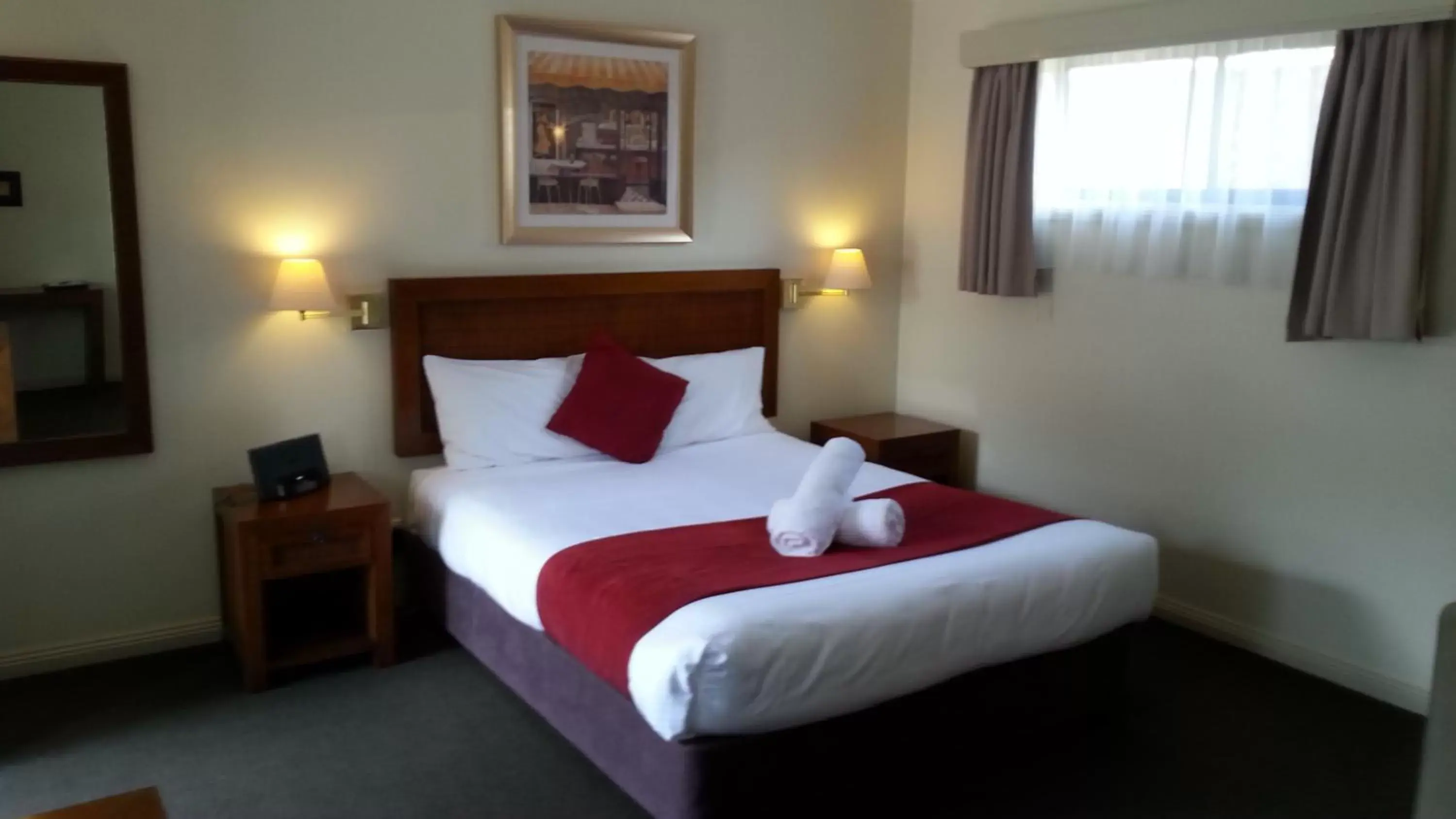 Photo of the whole room, Bed in Armidale Pines Motel