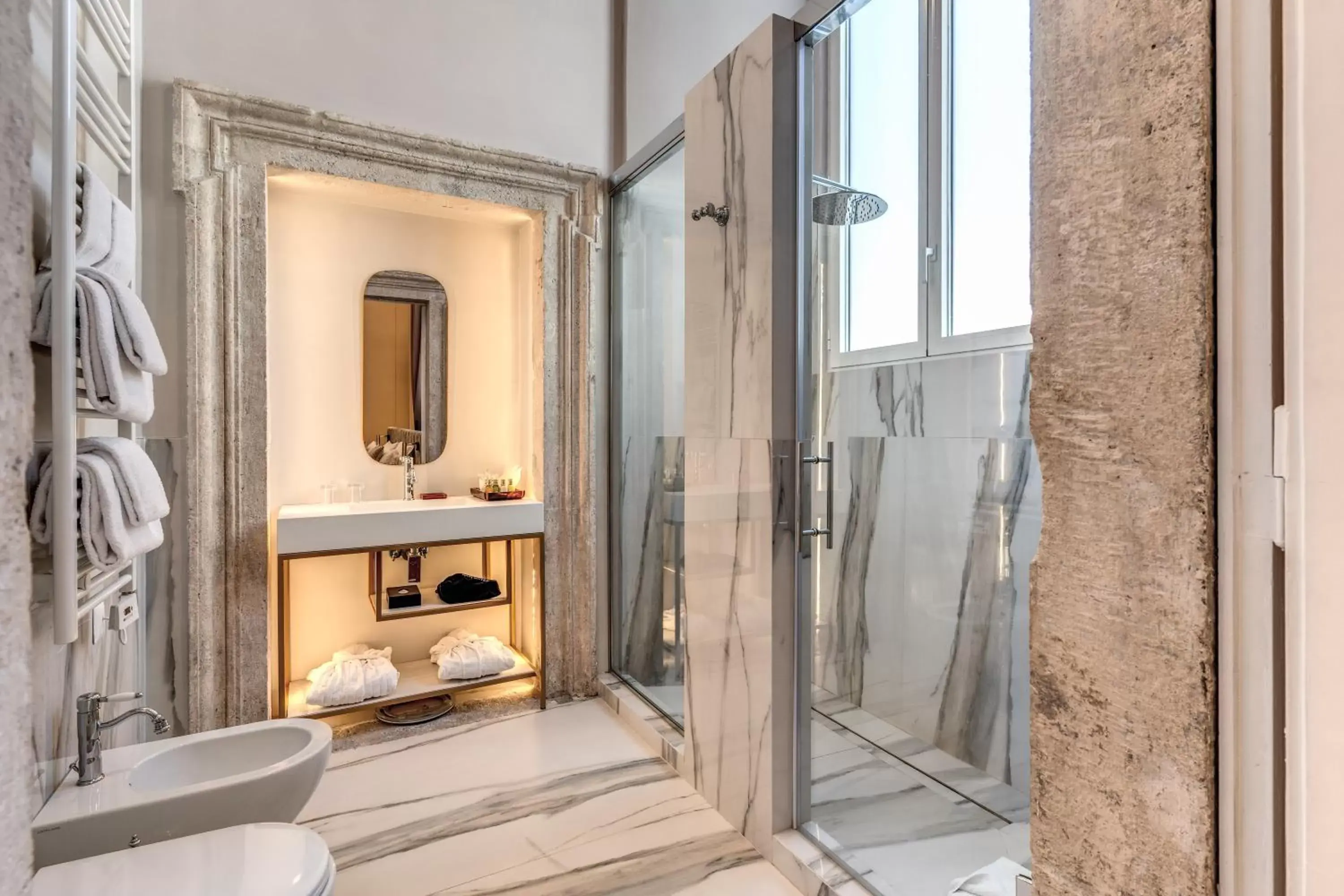 Bathroom in Eitch Borromini Palazzo Pamphilj