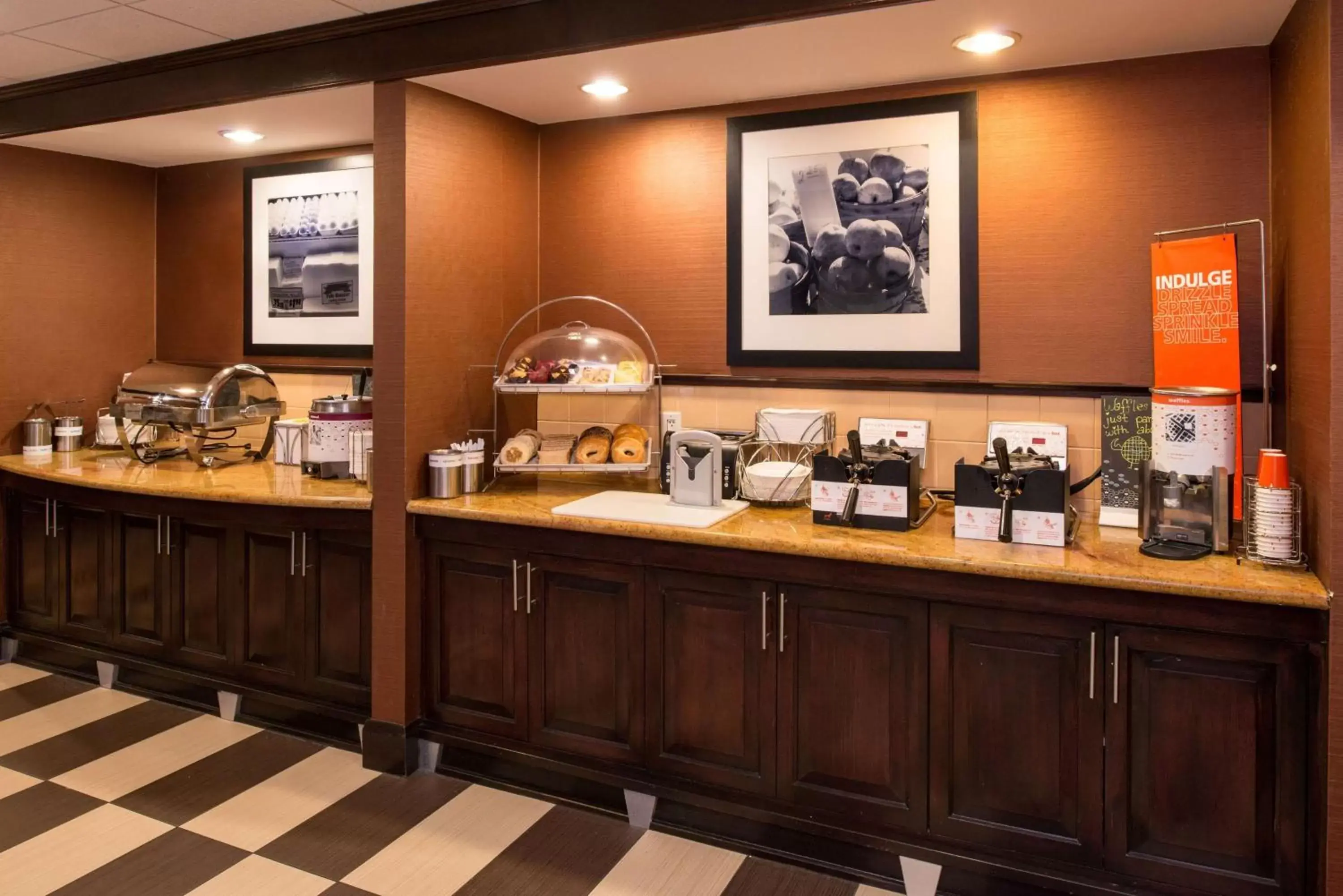 Breakfast in Hampton Inn and Suites Schertz Breakfast in Hampton Inn and Suites Schertz