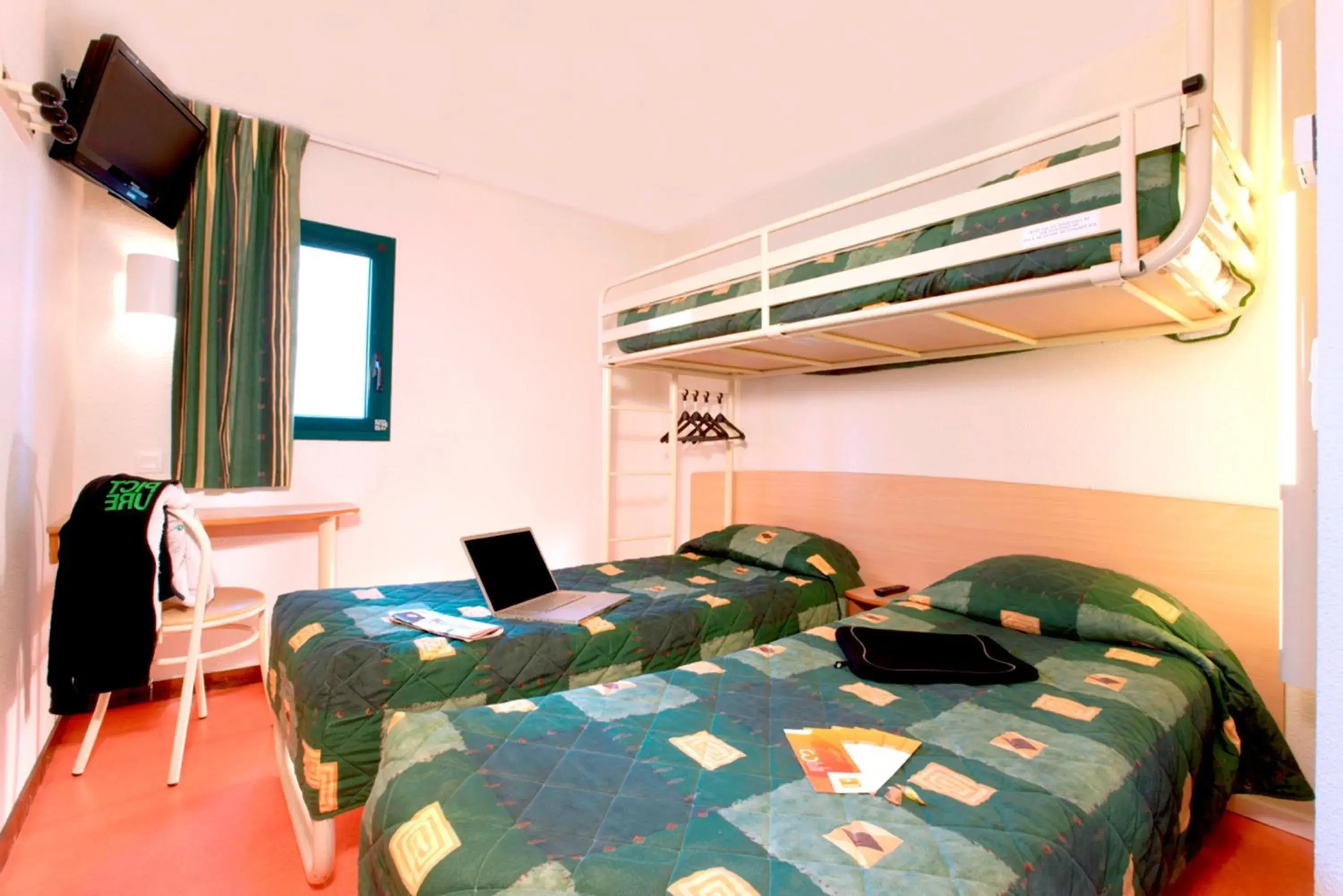 Bedroom, Bed in Premiere Classe Dunkerque Sud - Loon Plage