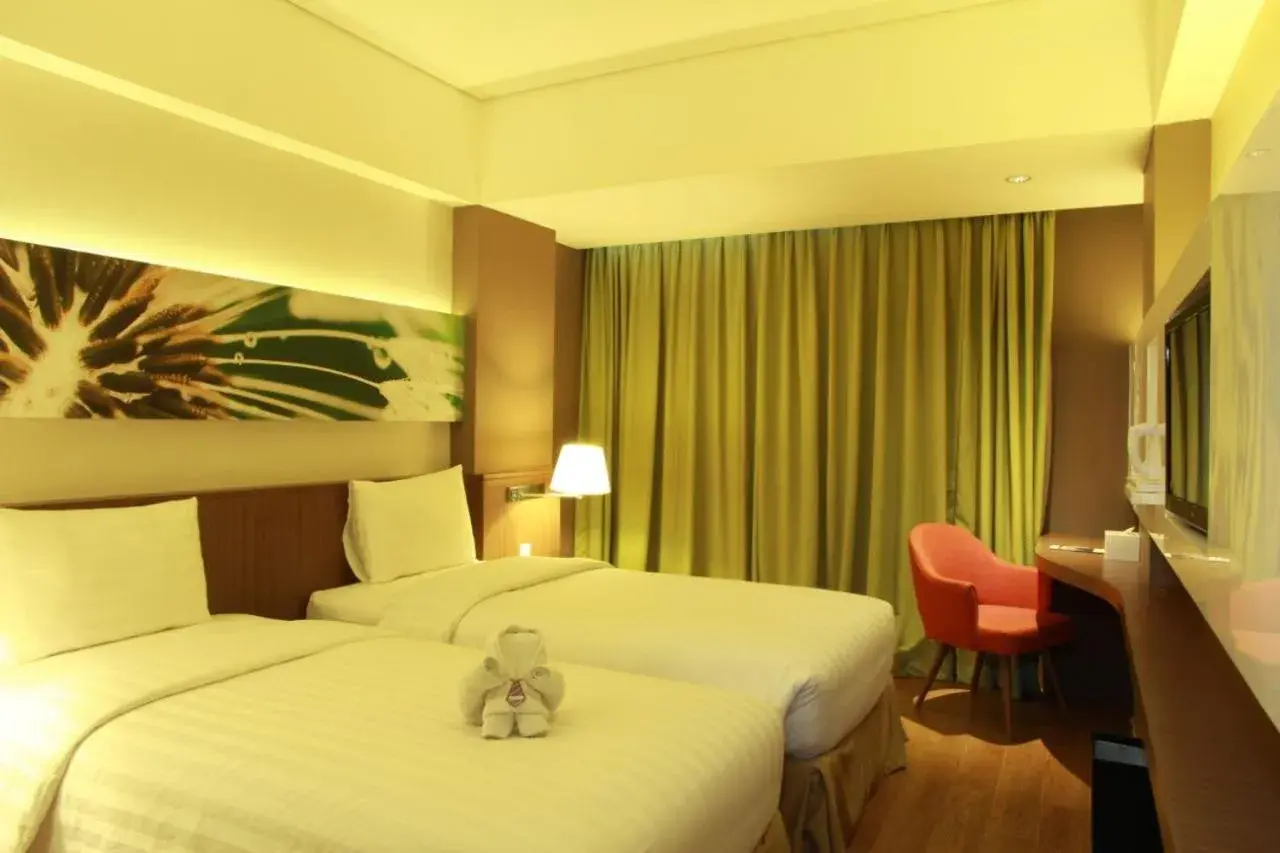 Bed in Soll Marina Hotel Serpong