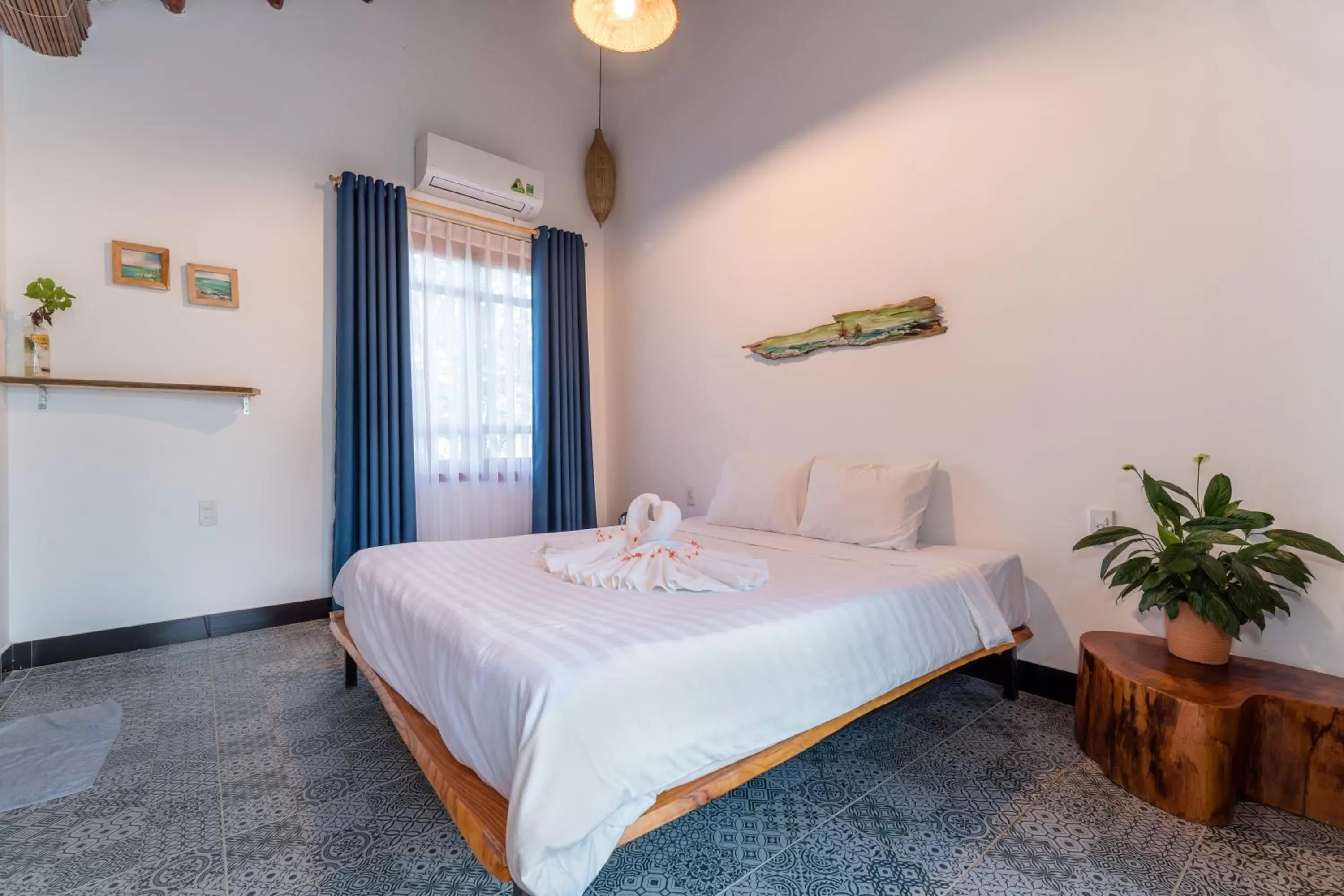 Bed in La Belle An Bang Seaside Hideaway