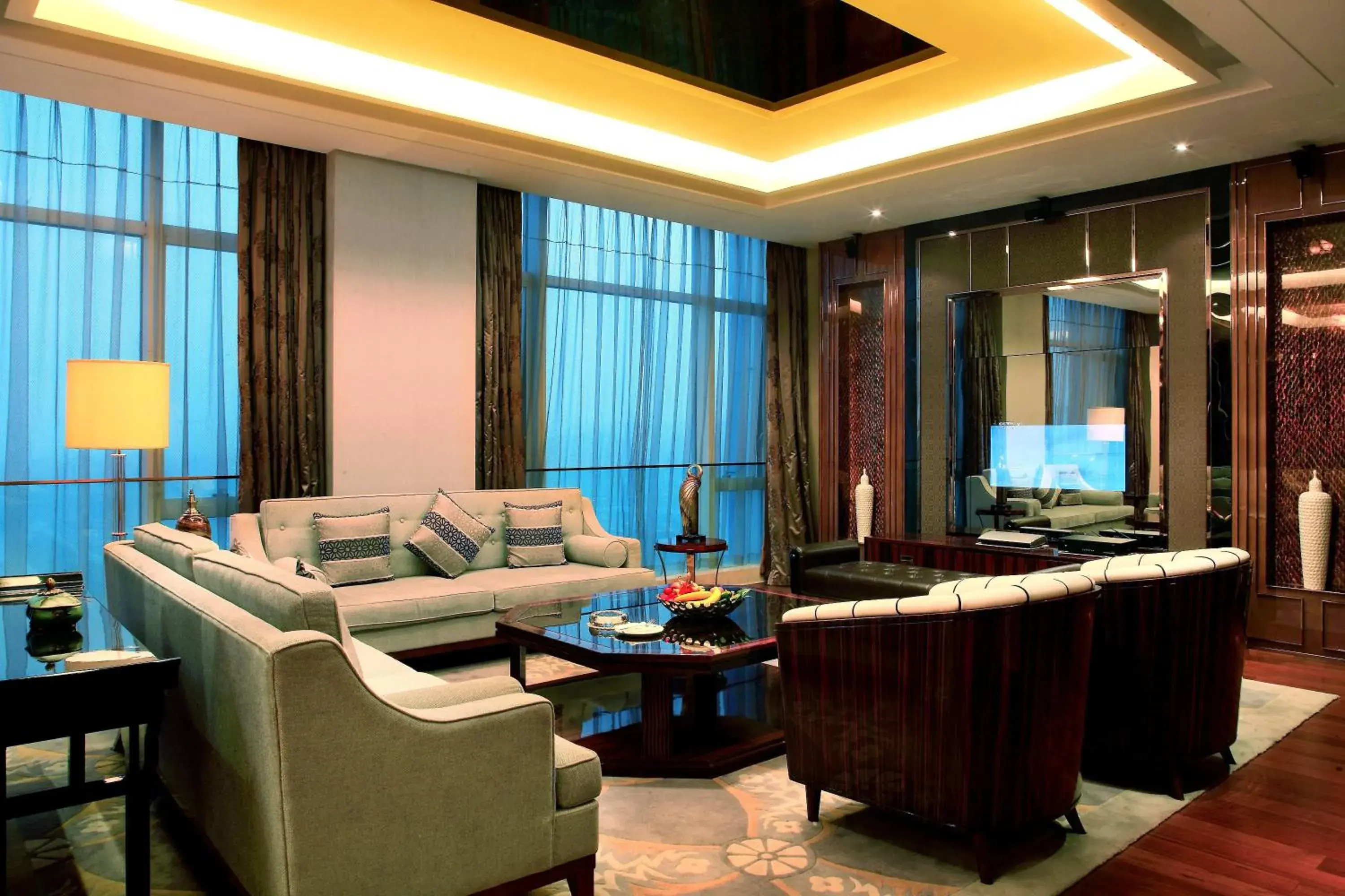 Photo of the whole room, Seating Area in Crowne Plaza Taizhou, an IHG Hotel