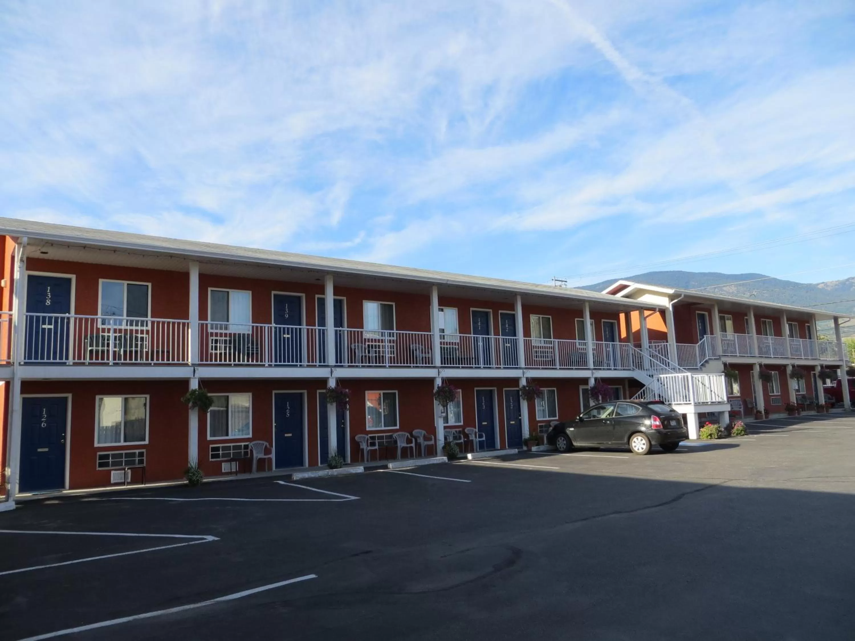 Property building in Cactus Tree Inn