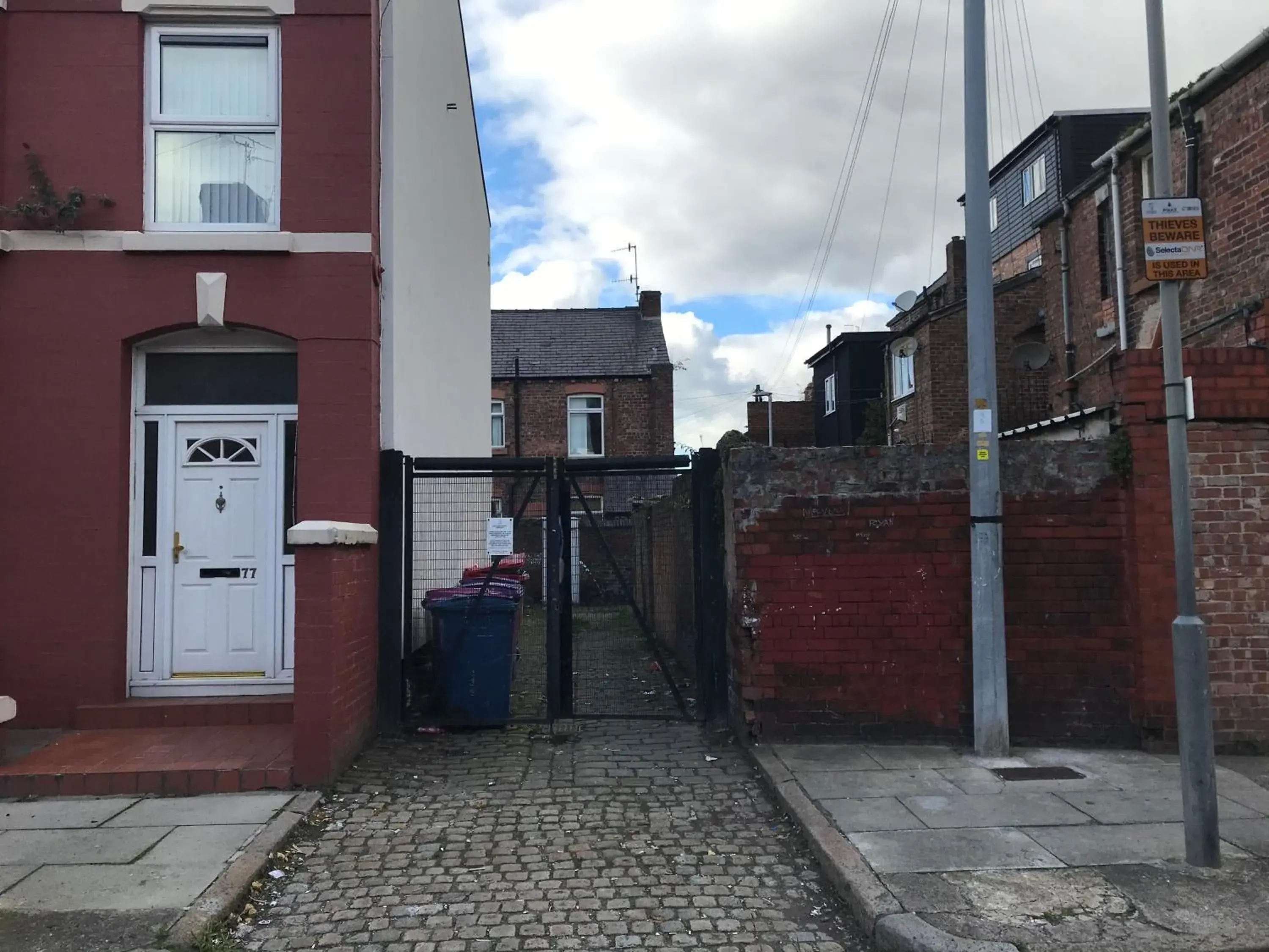 Property Building in Liverpool City Stays - Lawrence Road BB1