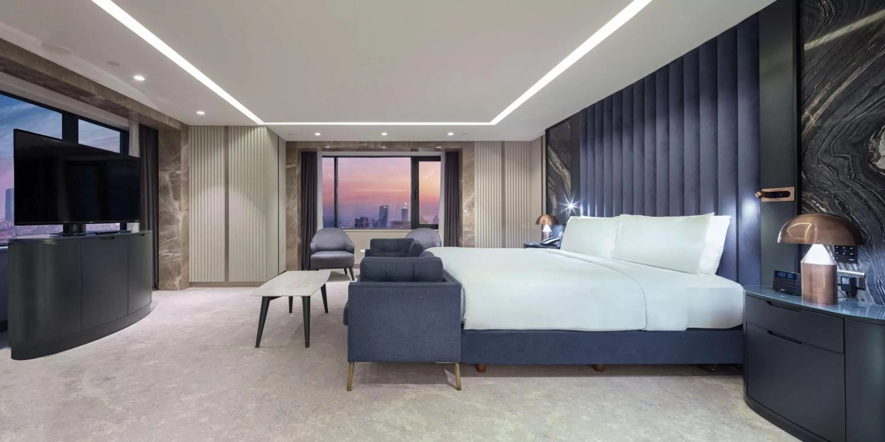 Bed in Hilton Istanbul Maslak