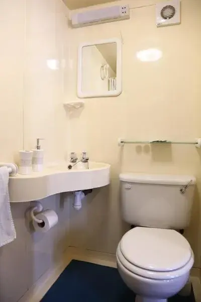 Bathroom in Campbells Guest House