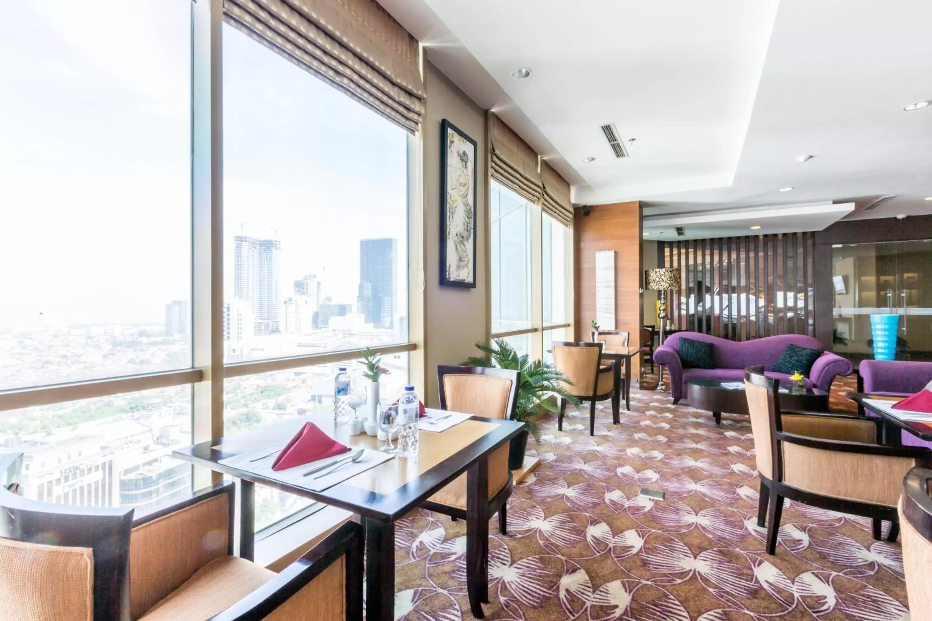 Lounge or bar in Wyndham Surabaya