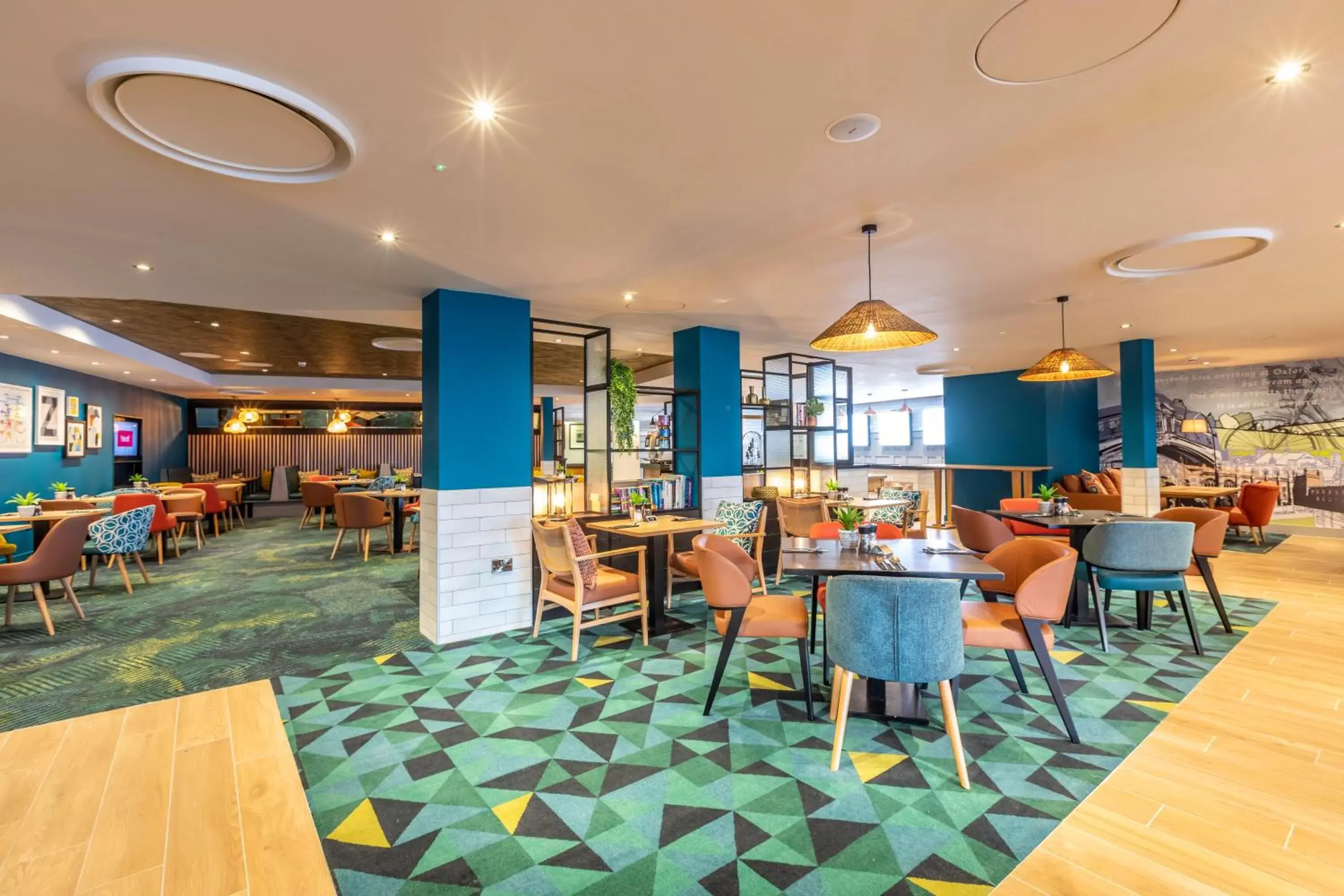 Restaurant/Places to Eat in Holiday Inn Oxford, an IHG Hotel