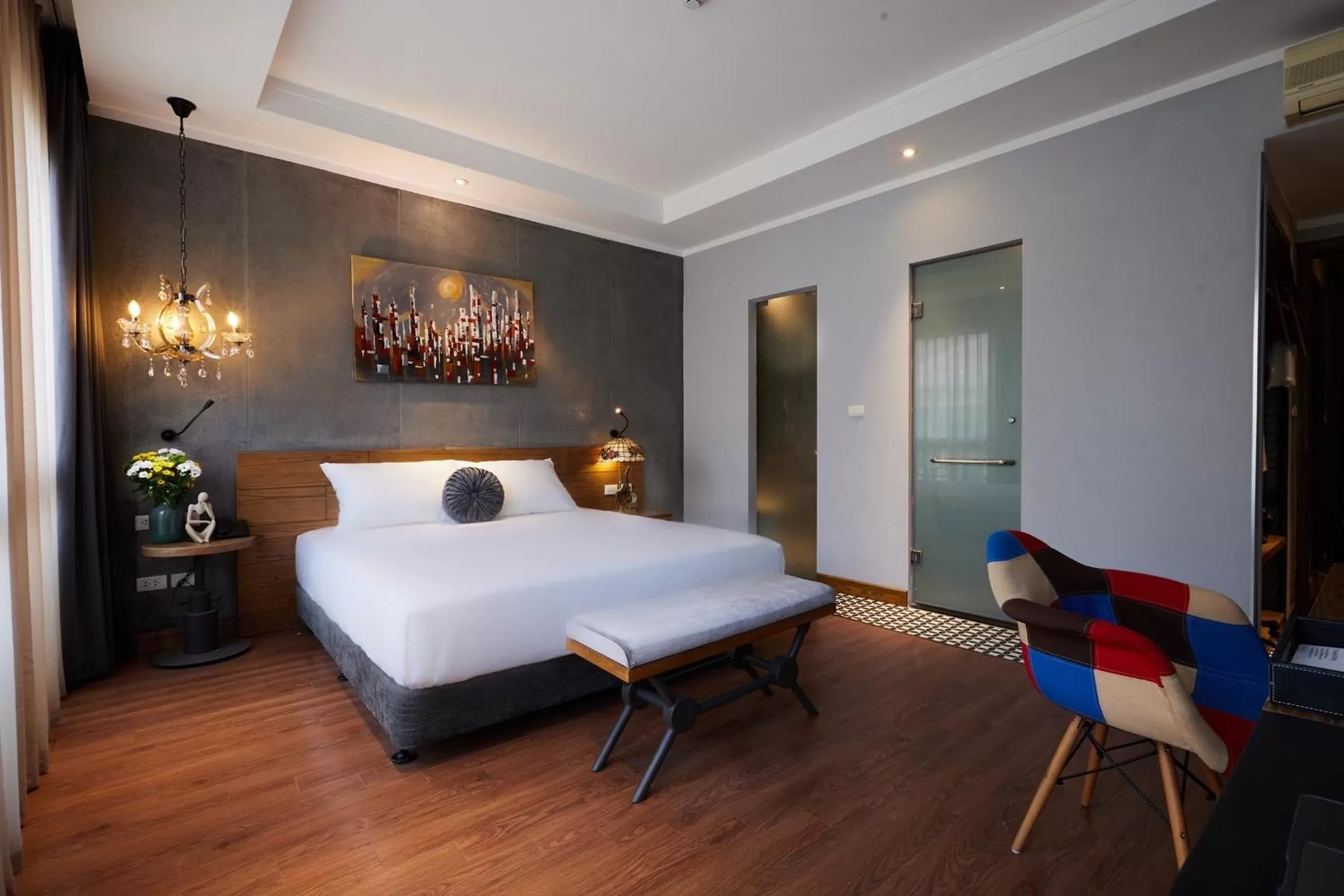 Living room, Bed in HaNoi Calido Hotel