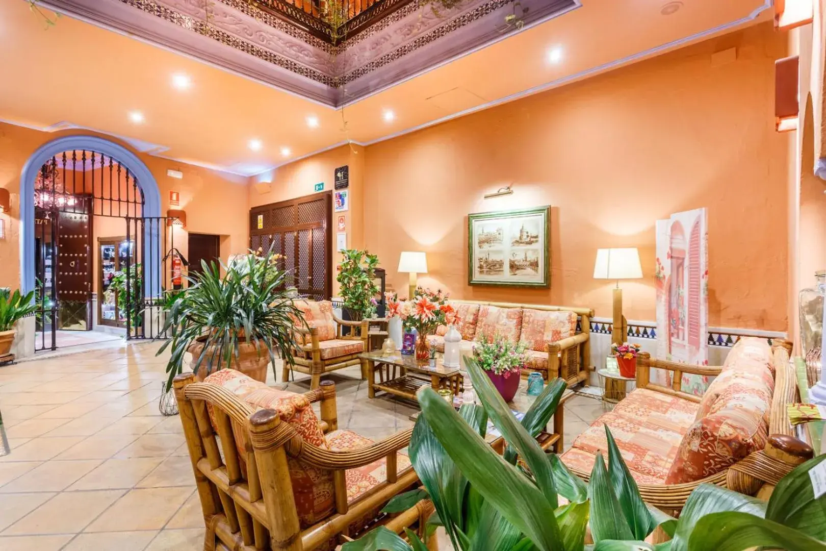 Lobby or reception, Restaurant/Places to Eat in Patio de La Alameda
