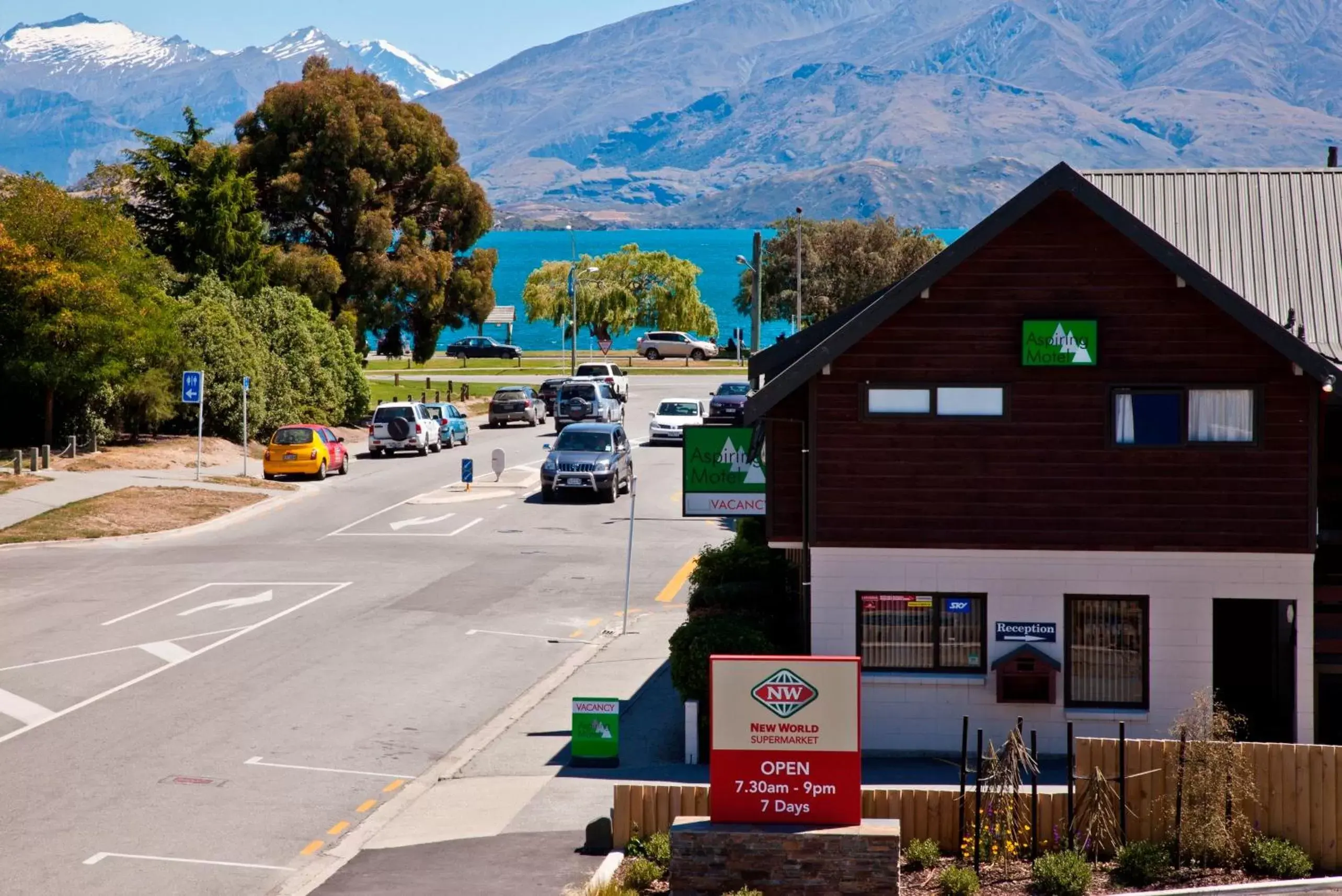 Facade/entrance in Aspiring Lodge Motel