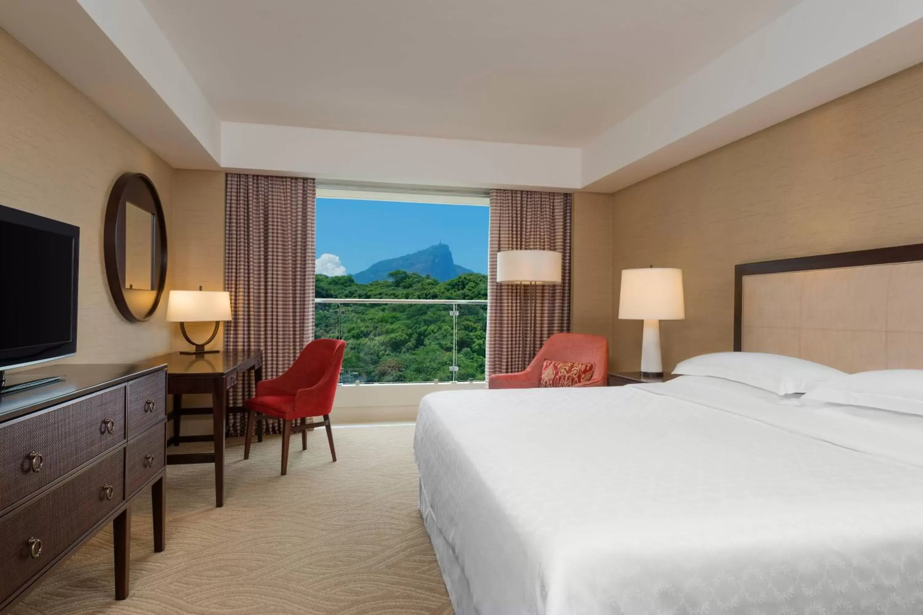 Photo of the whole room, Mountain View in Sheraton Grand Rio Hotel & Resort