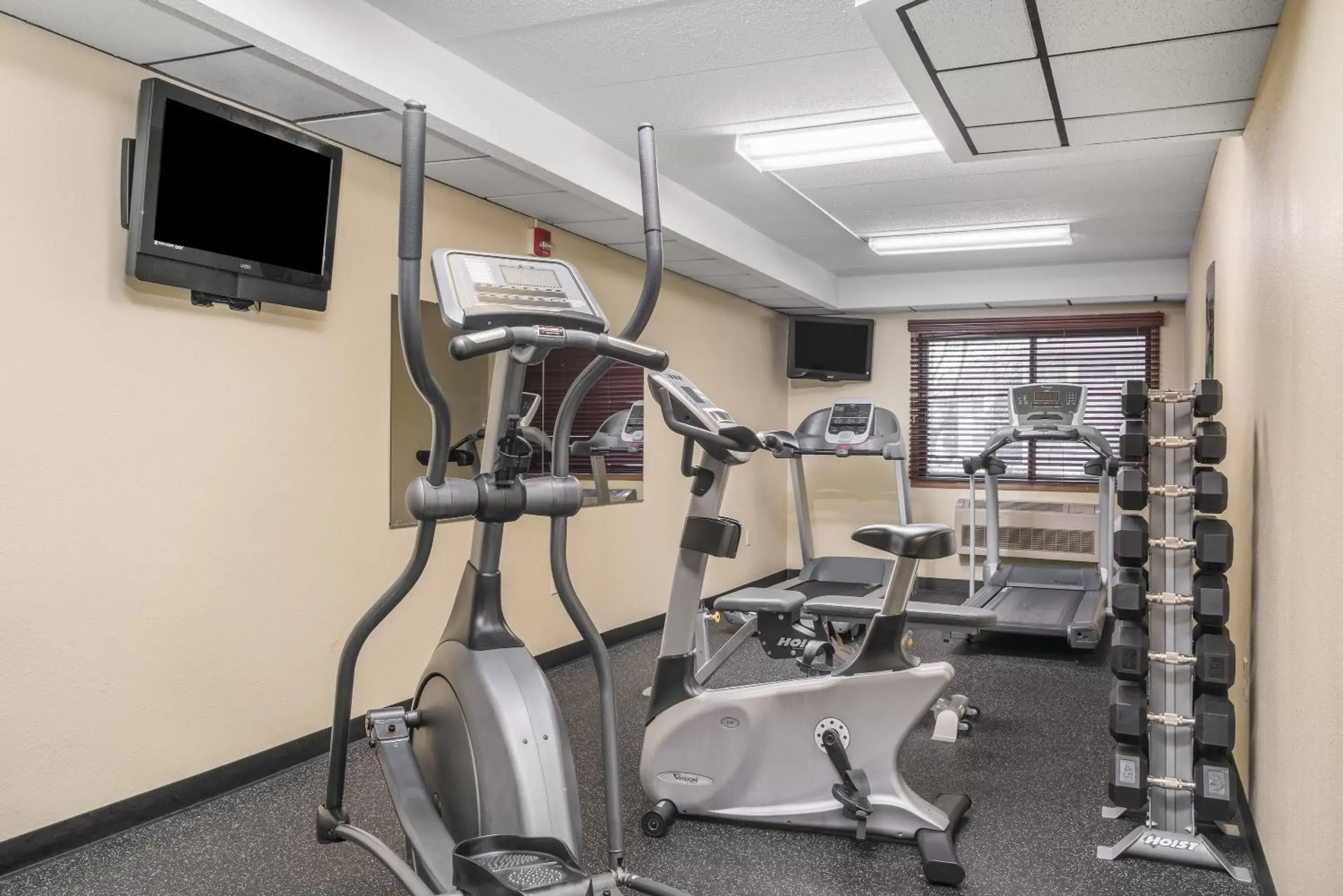 Fitness centre/facilities, Fitness Center/Facilities in AmericInn by Wyndham Fargo West Acres
