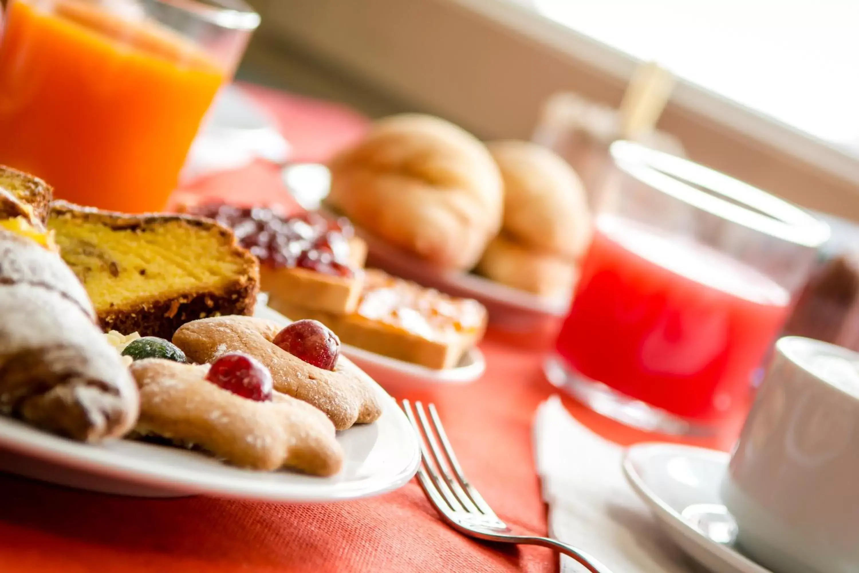 Buffet breakfast, Food in Hotel della Vittoria