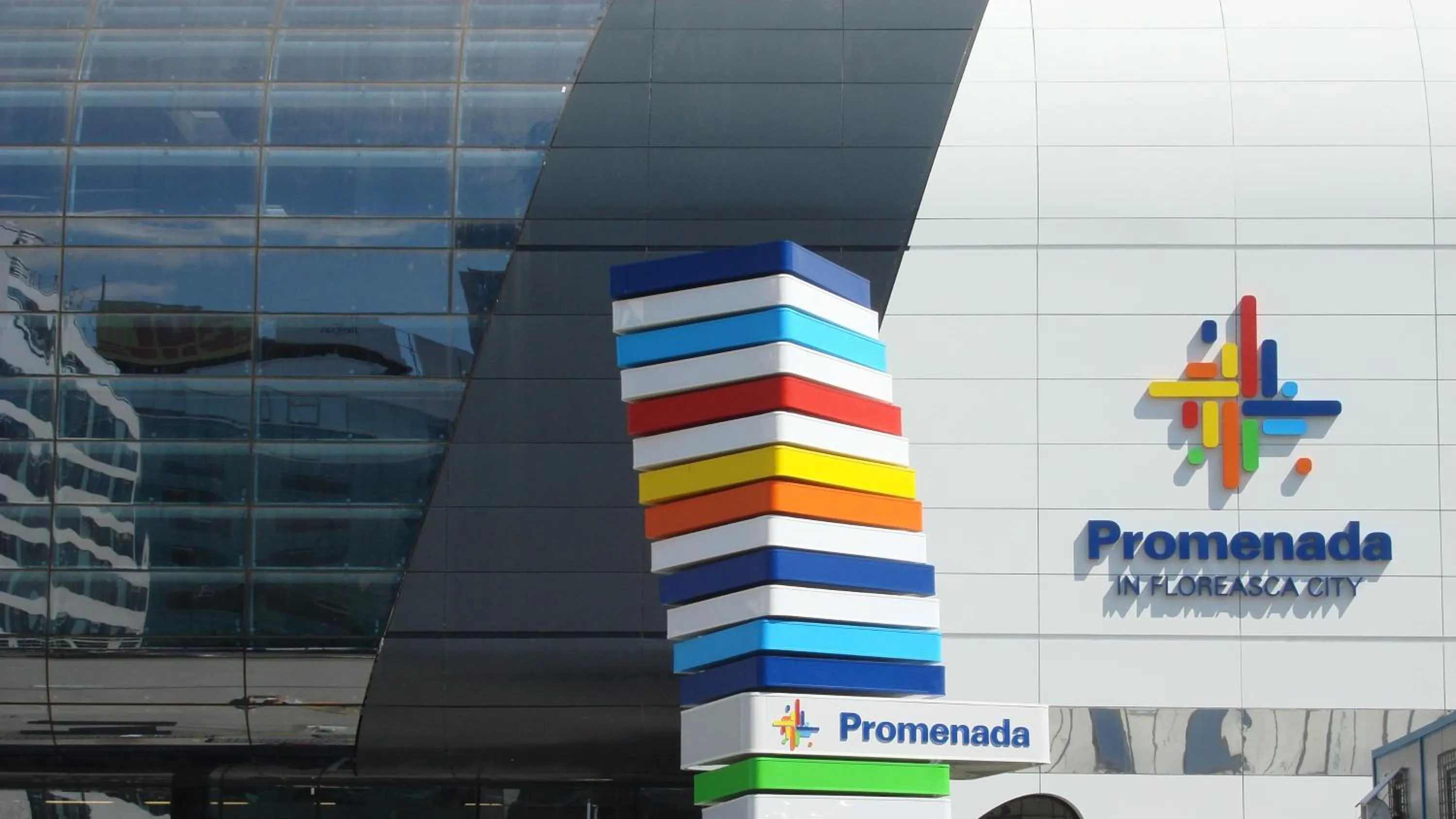 Area and facilities in Crystal Palace Hotel