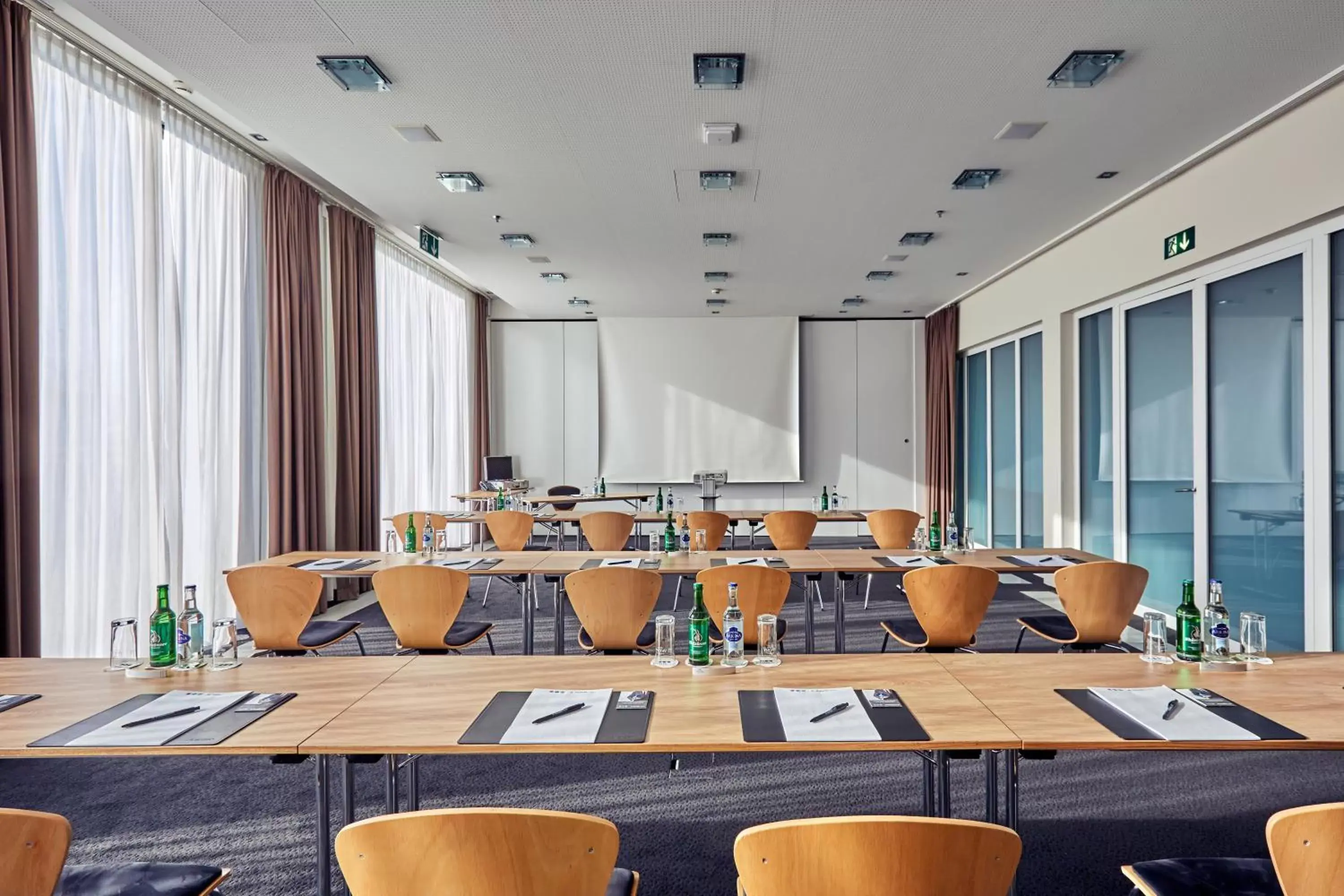 Meeting/conference room in H4 Hotel Solothurn