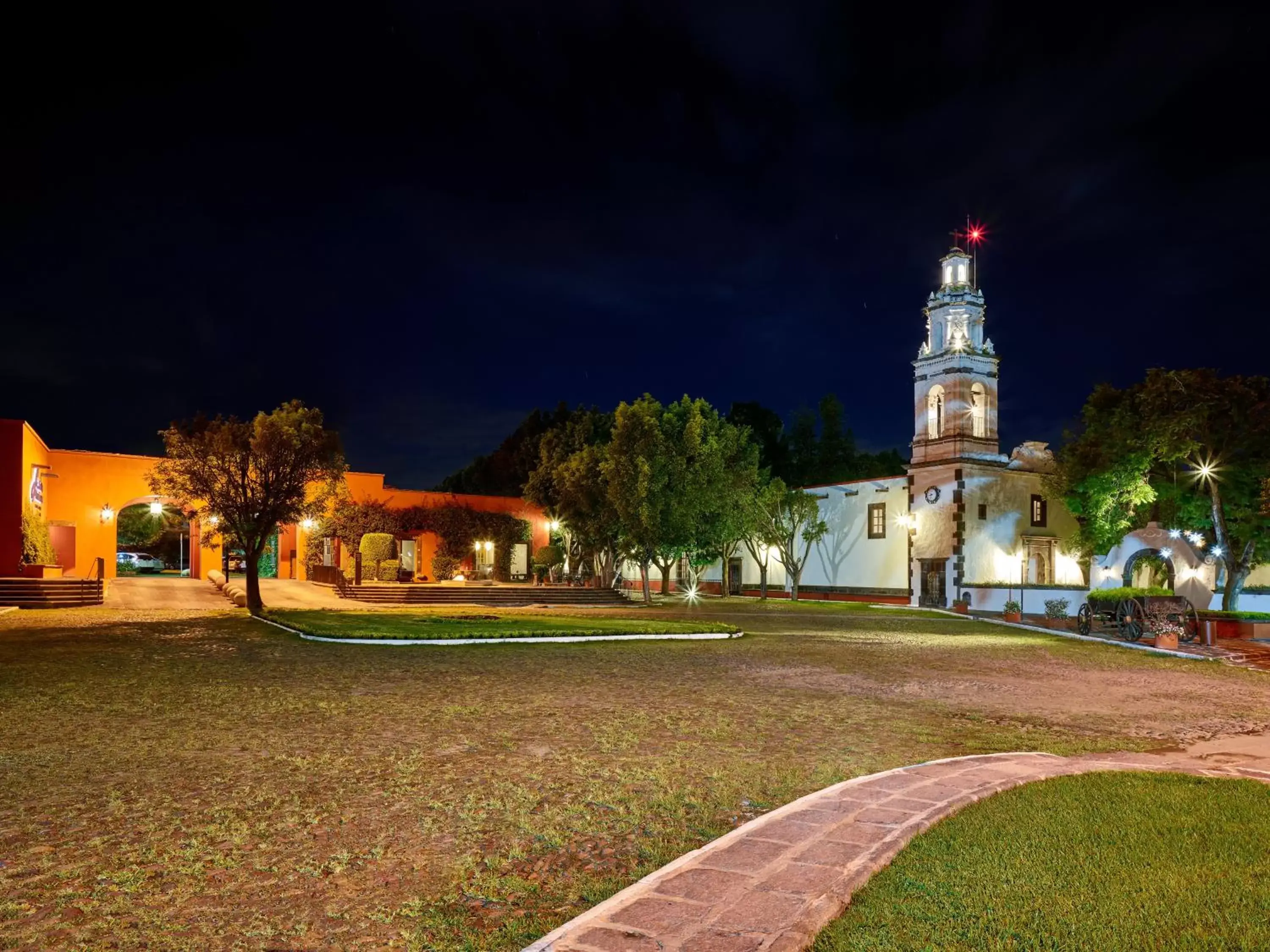 Property Building in Fiesta Americana Hacienda Galindo Resort & Spa