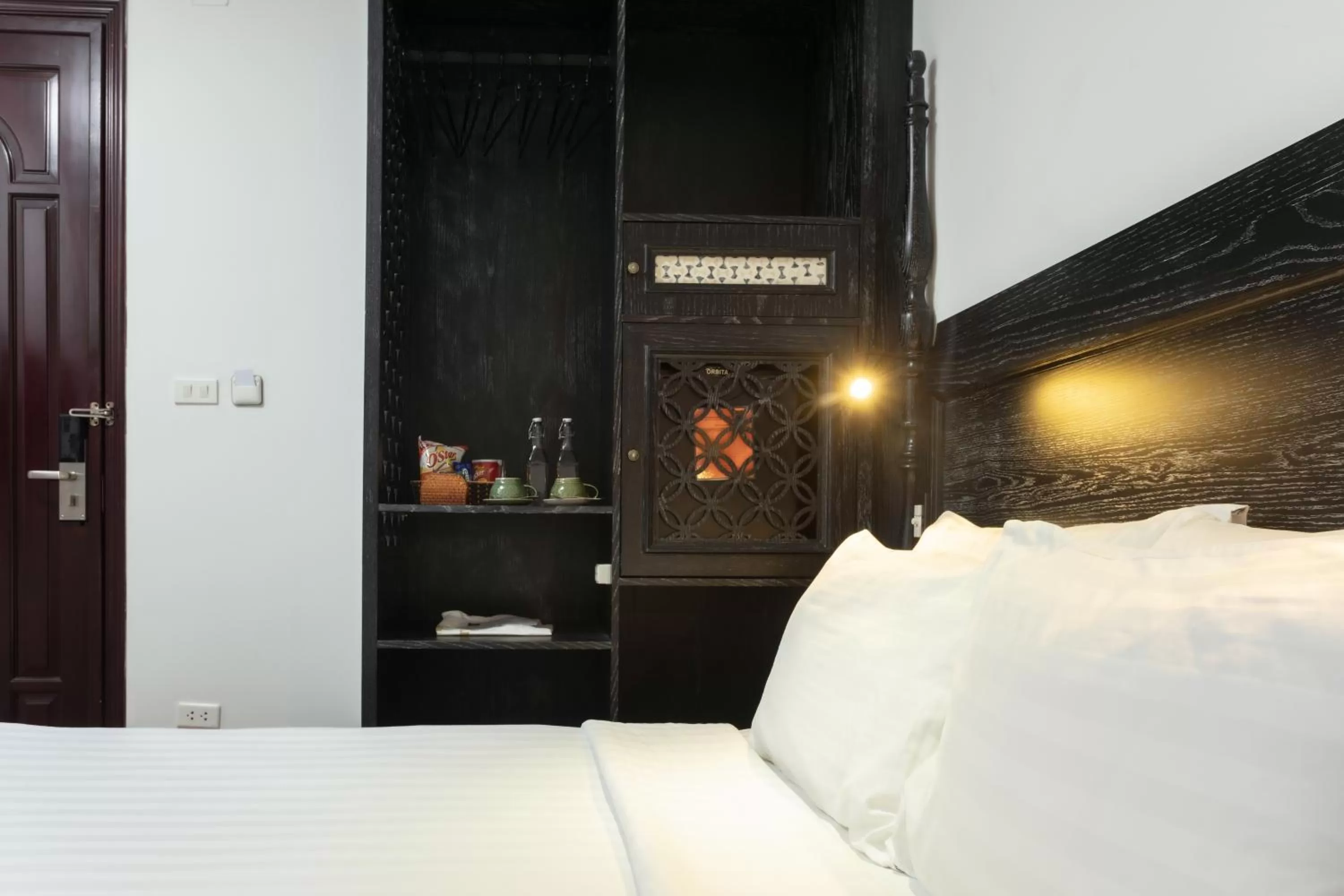 Coffee/tea facilities, Bed in Hanoi Media Hotel & Spa