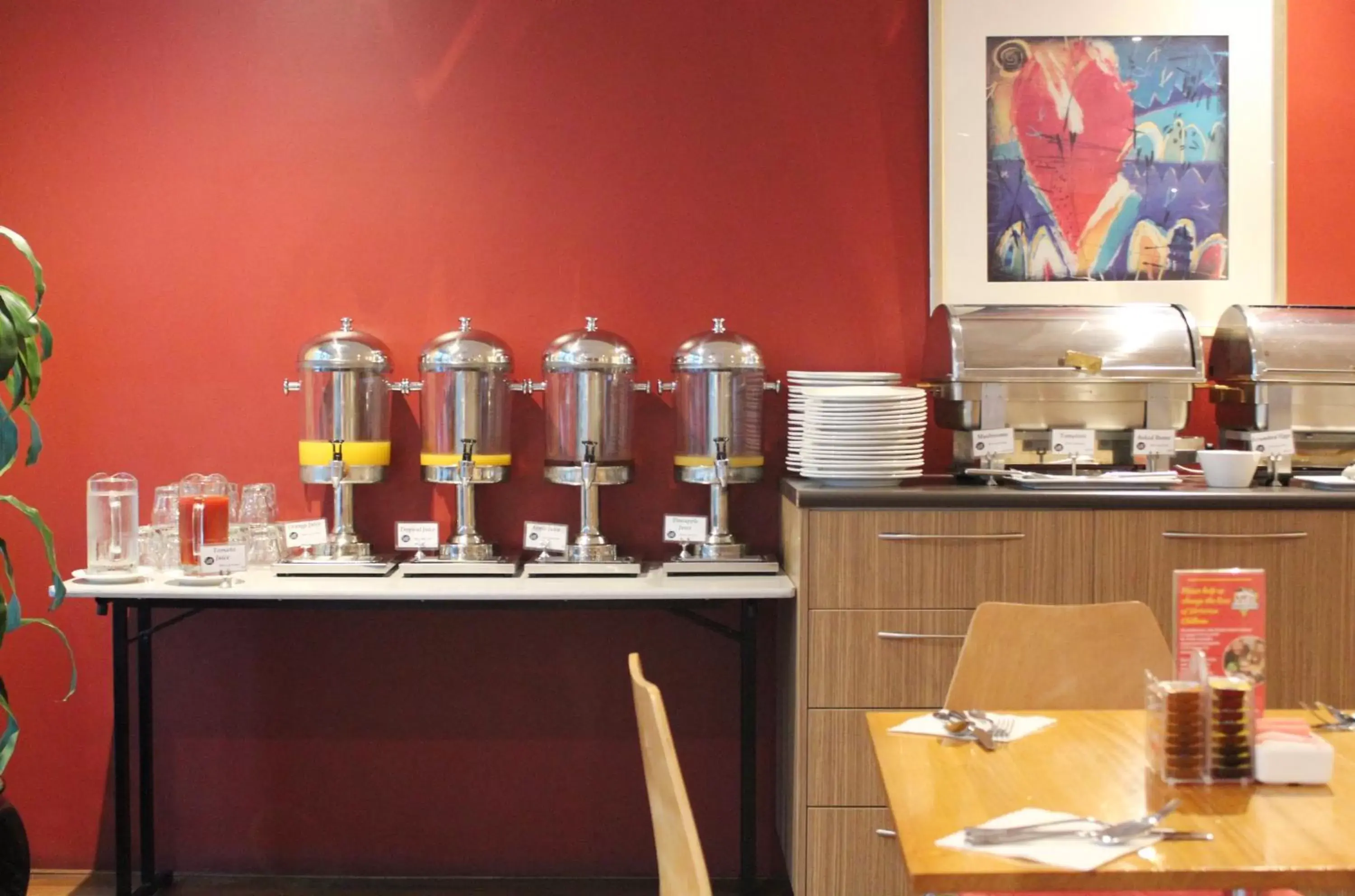 Buffet breakfast, Restaurant/Places to Eat in YEHS Hotel Melbourne CBD