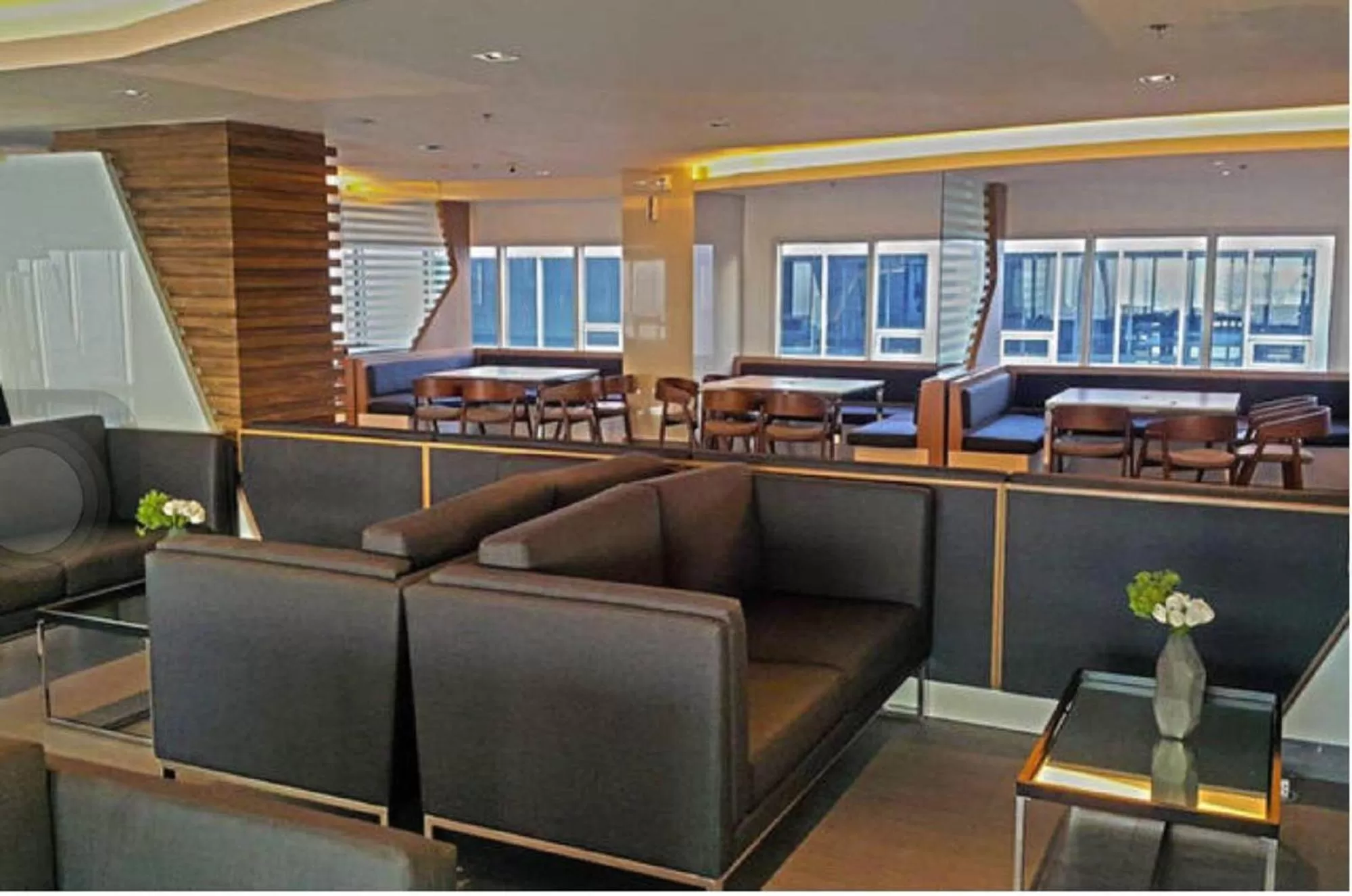 Library, Restaurant/Places to Eat in Green Residences Staycation by PBYY