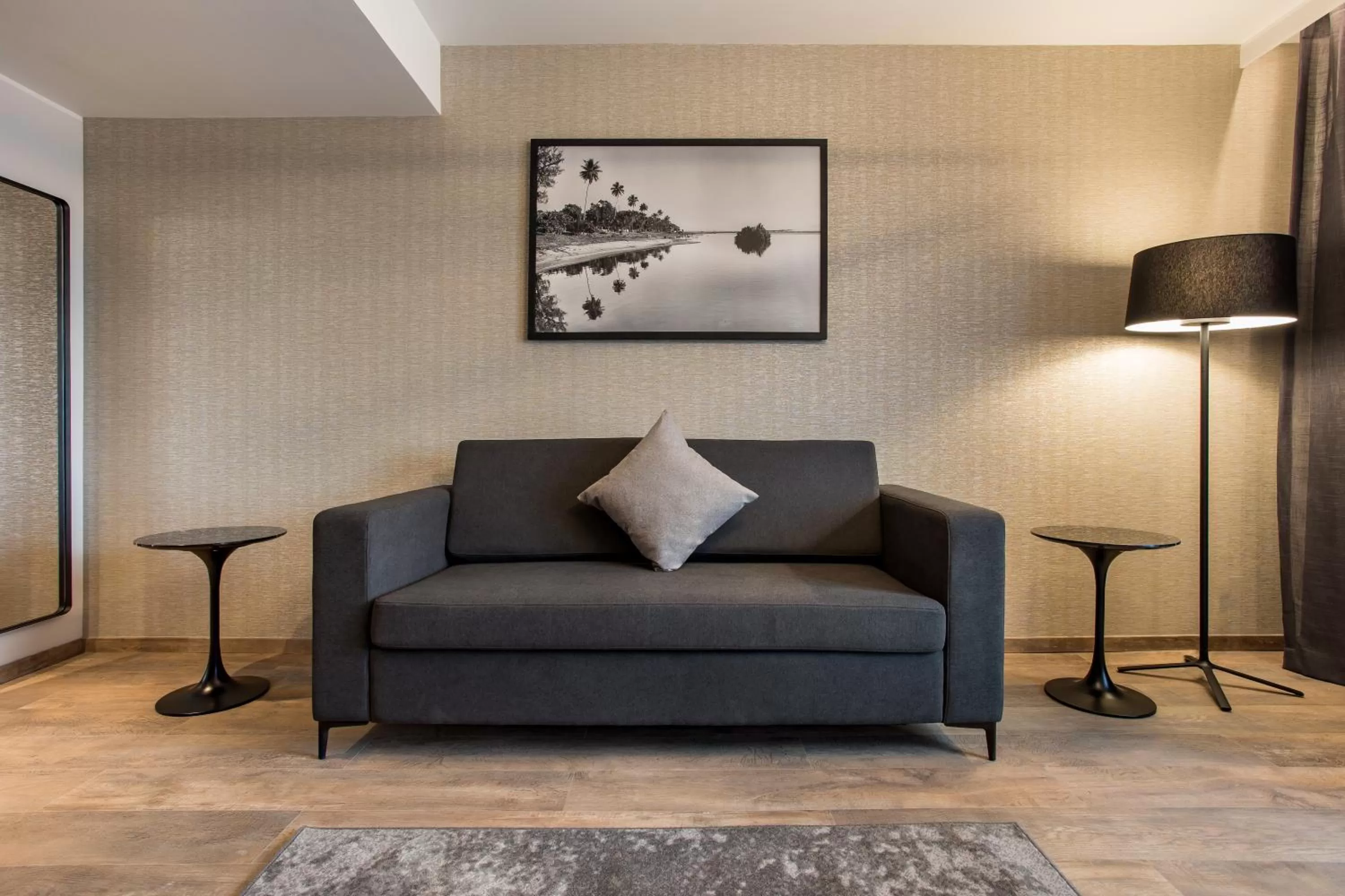 Seating area in Radisson Blu Hotel Antananarivo Waterfront