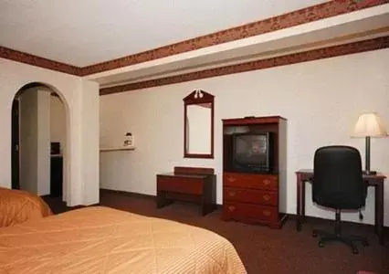 Double Room with Two Double Beds - Non-Smoking in Quality Inn & Suites Tarboro - Kingsboro