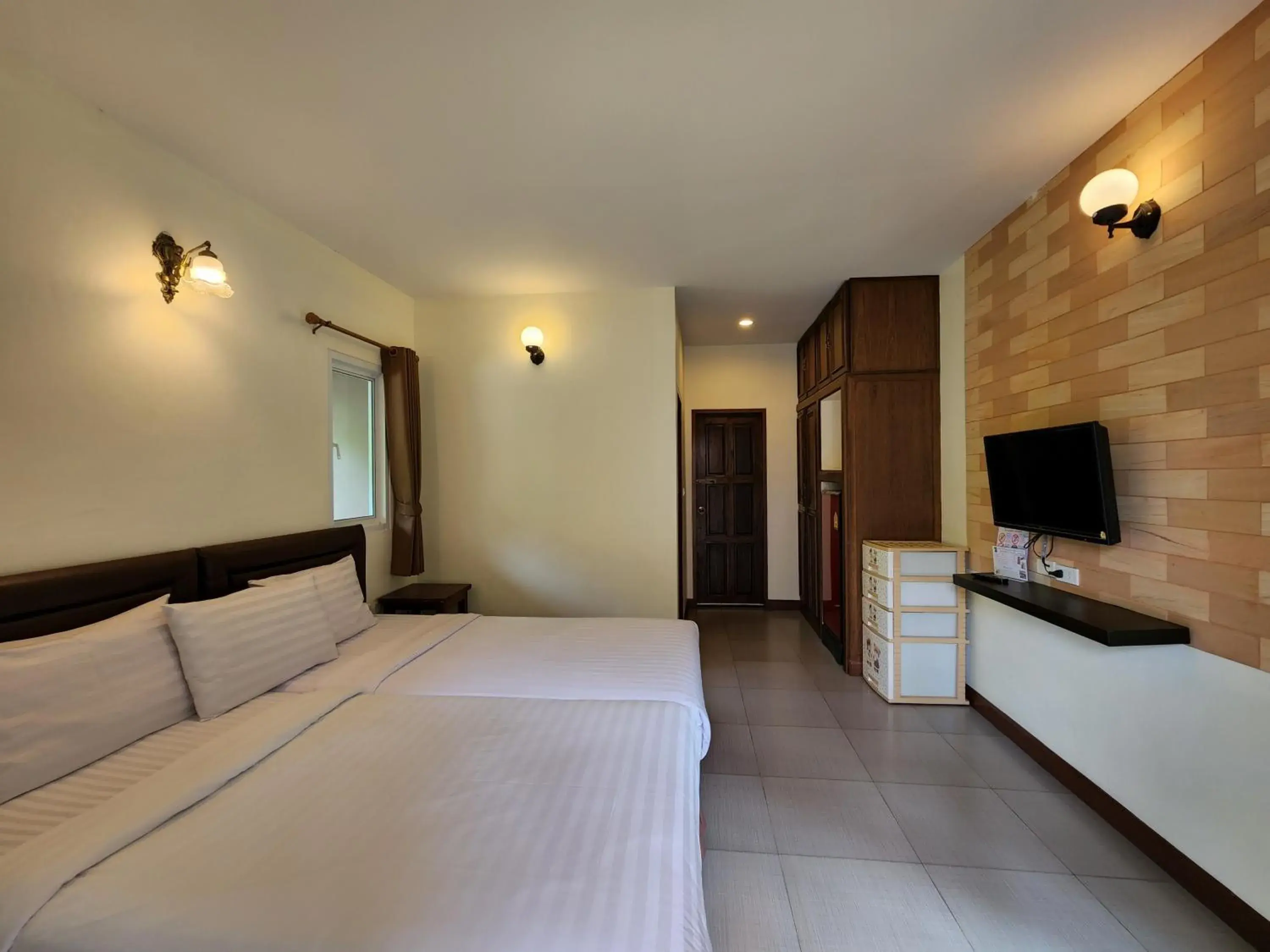 Bed in La-or Resort Bed in La-or Resort