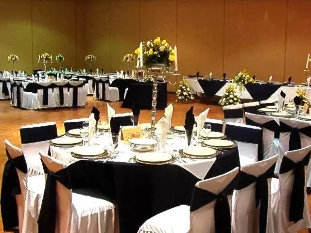 Banquet/Function facilities, Restaurant/Places to Eat in Hotel La Posada