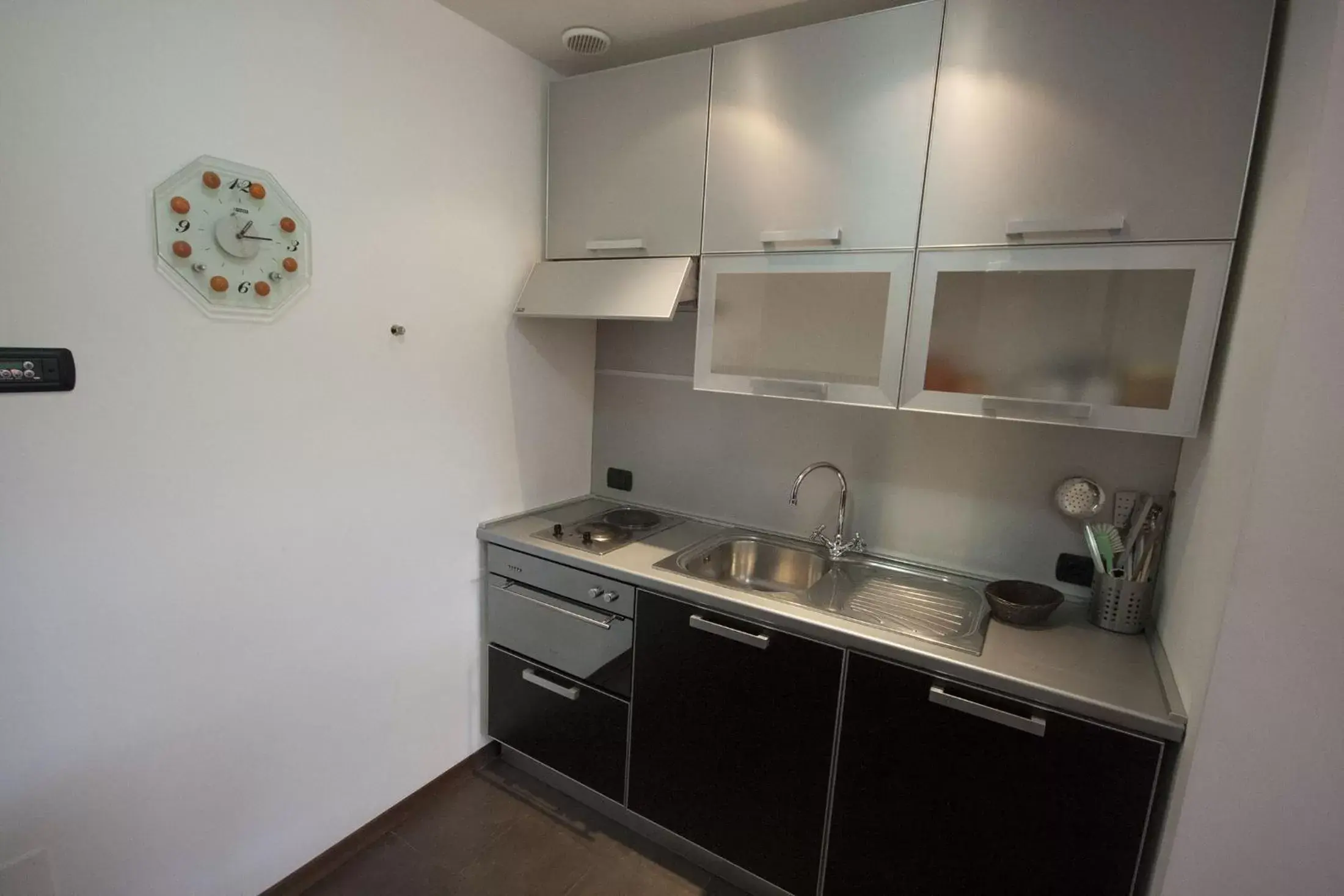 Communal kitchen, Kitchen/Kitchenette in Della Piana Residence