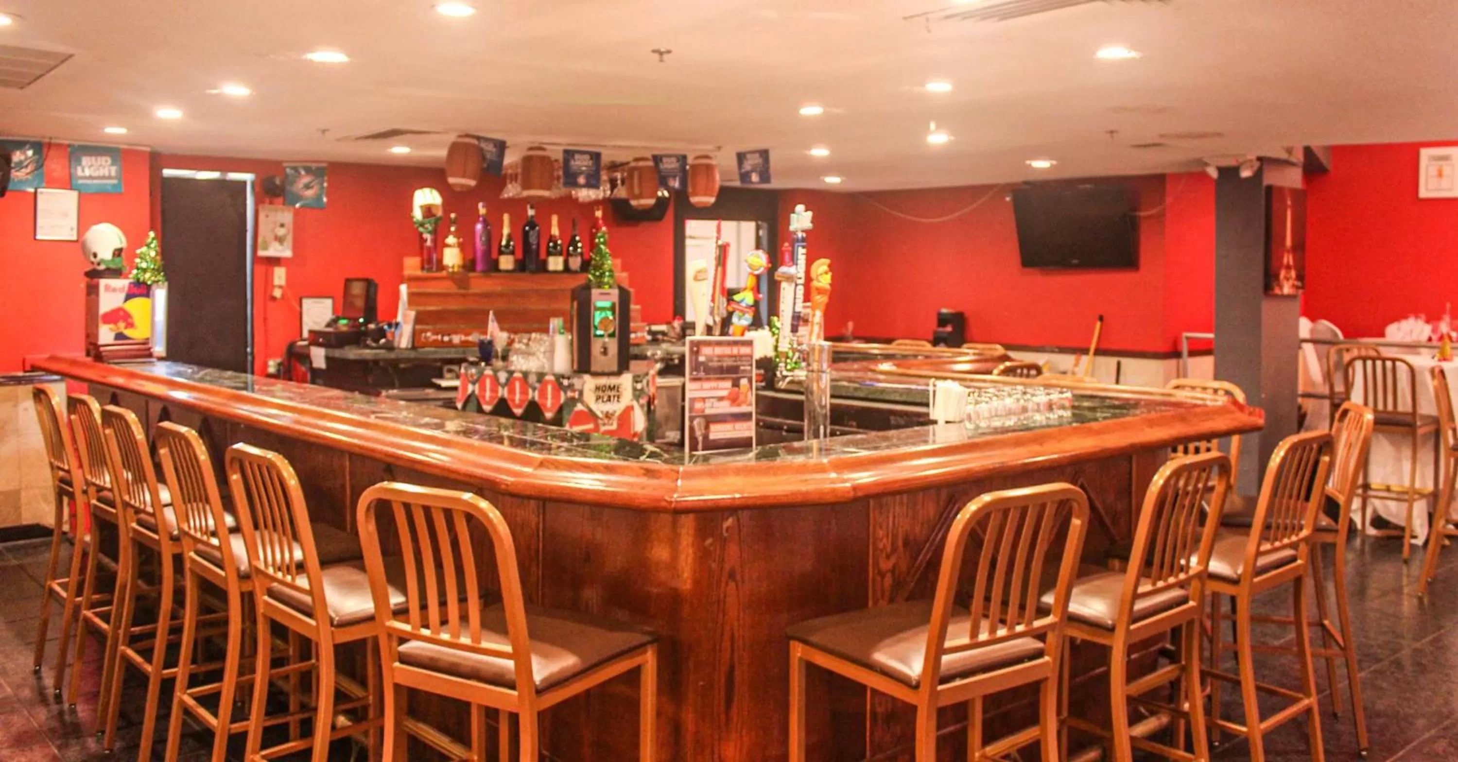 Restaurant/places to eat in Ramada Plaza by Wyndham Marco Polo Beach Resort