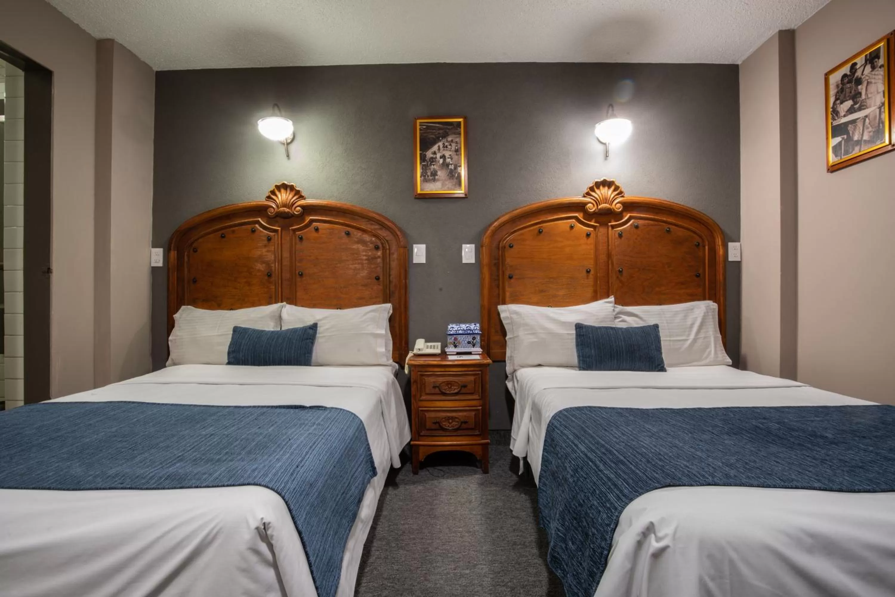 Twin Room in Canada Central & Rooftop