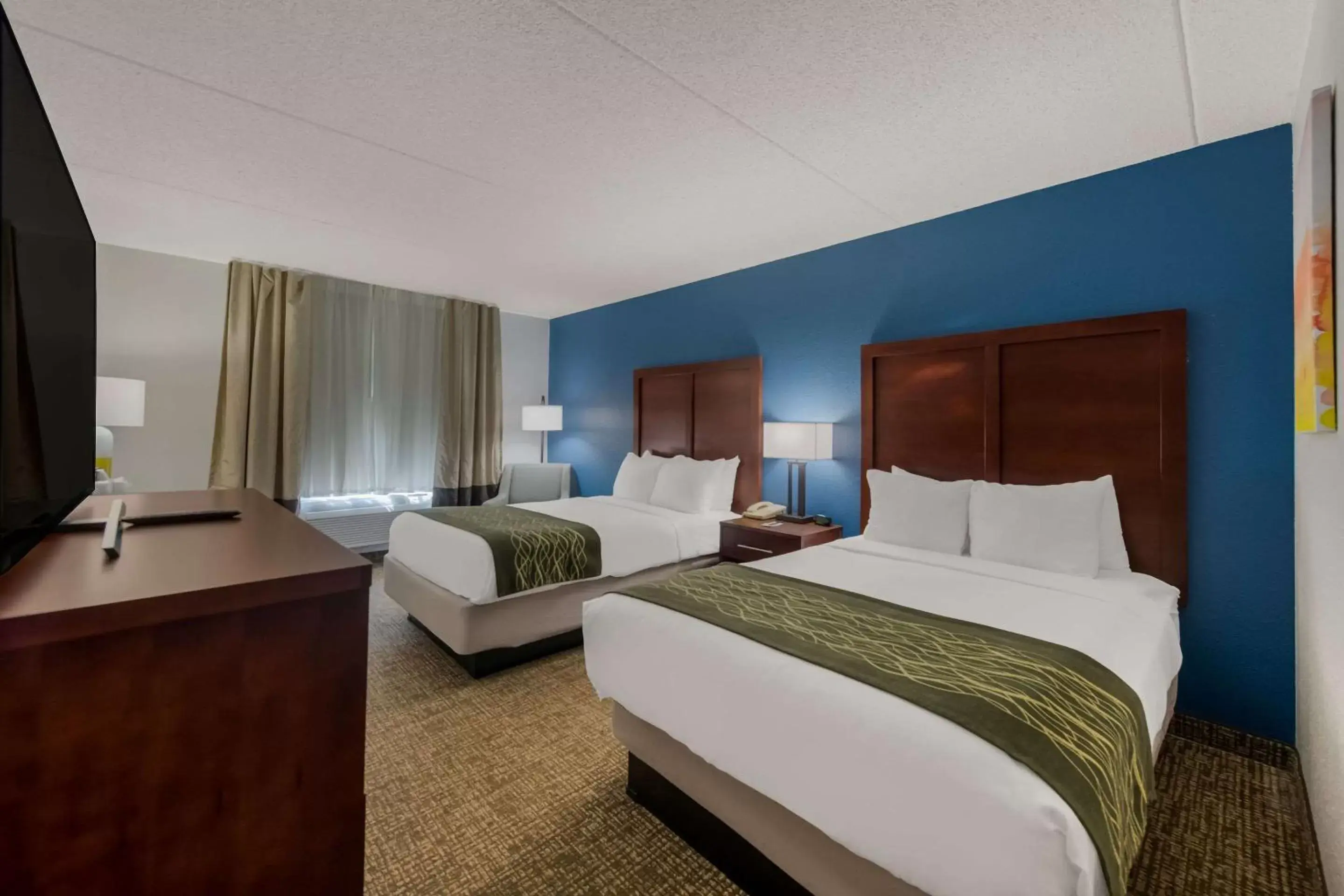 Bedroom, Bed in Comfort Inn Newport News - Hampton I-64