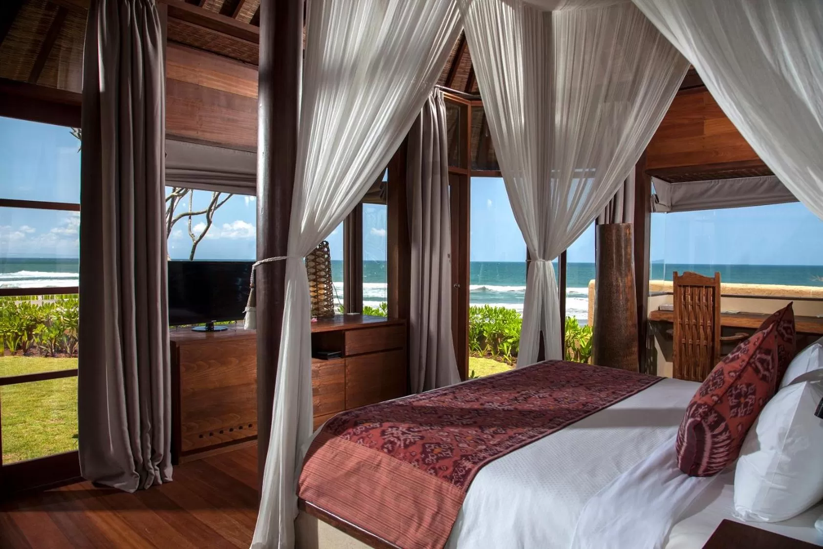 Photo of the whole room, Bed in WakaGangga