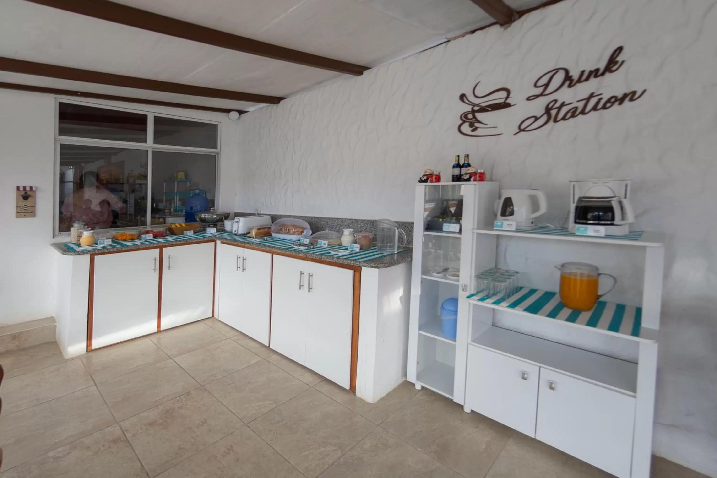 Breakfast in Hotel Coral Blanco with high speed internet Starlink and Galapagos Tour Operator