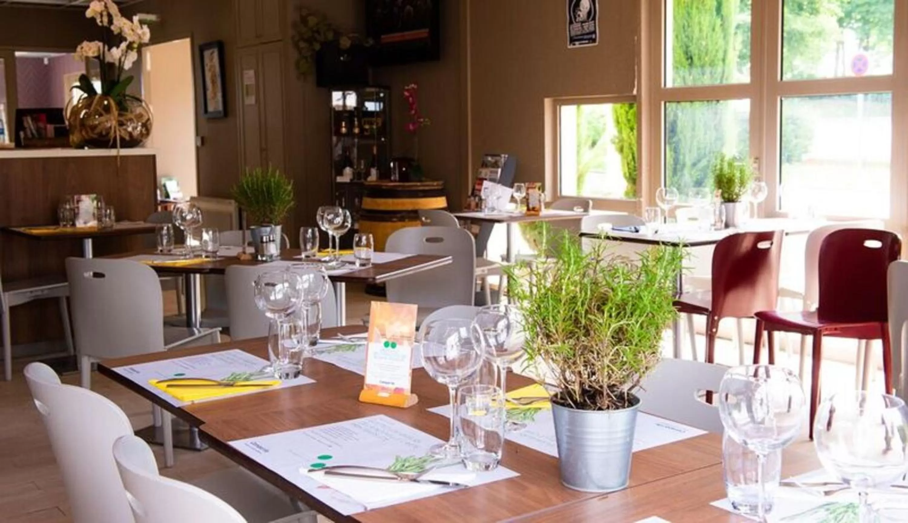 Restaurant/places to eat in Campanile Dijon Nord - Toison D'or