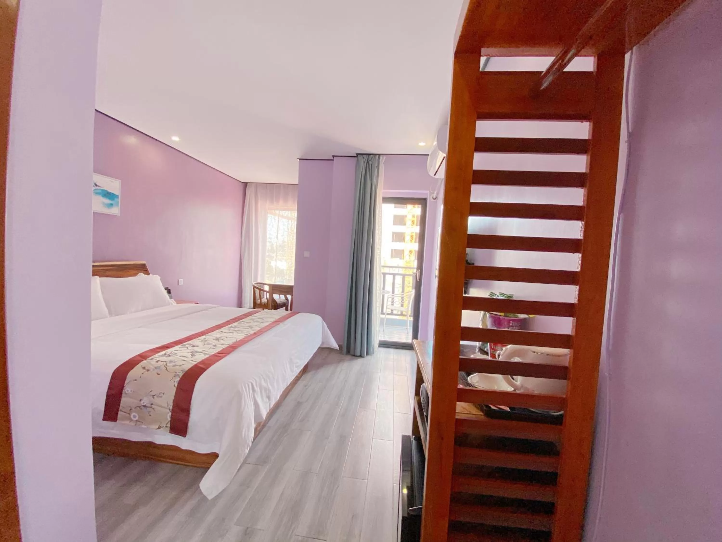 Bedroom in Junlan Hotel