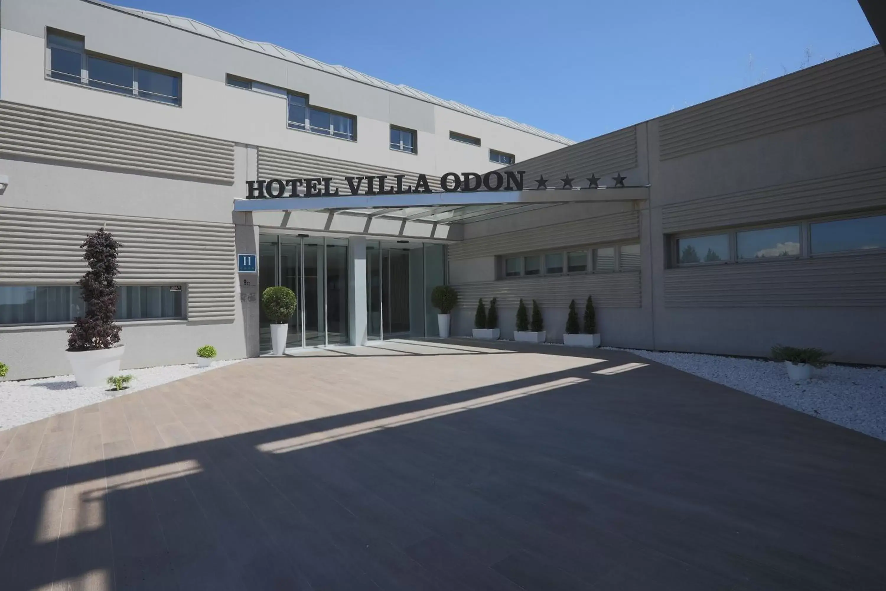 Property building in Hotel Villa Odon Property building in Hotel Villa Odon