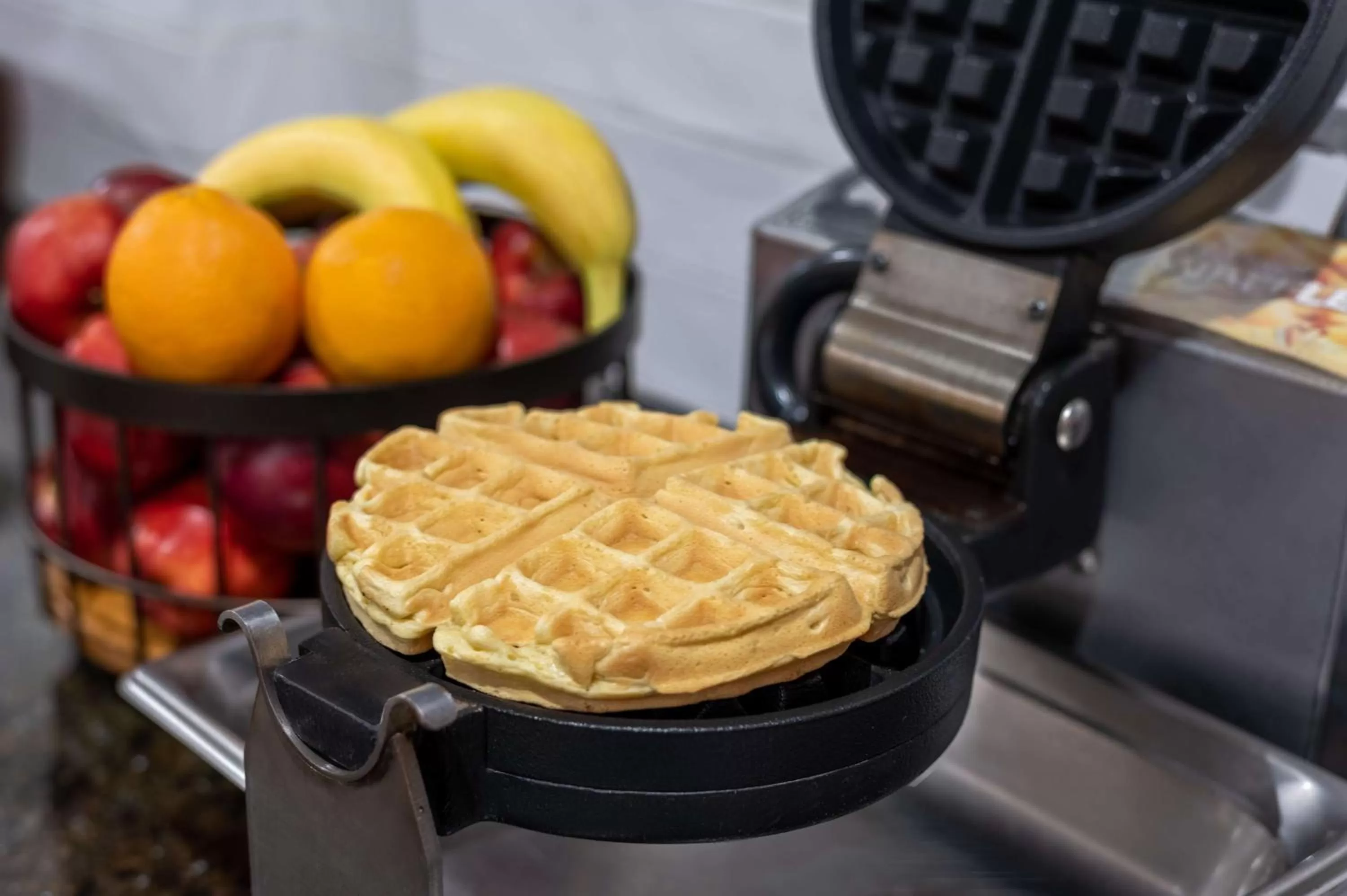 Breakfast in Hampton Inn & Suites Stamford