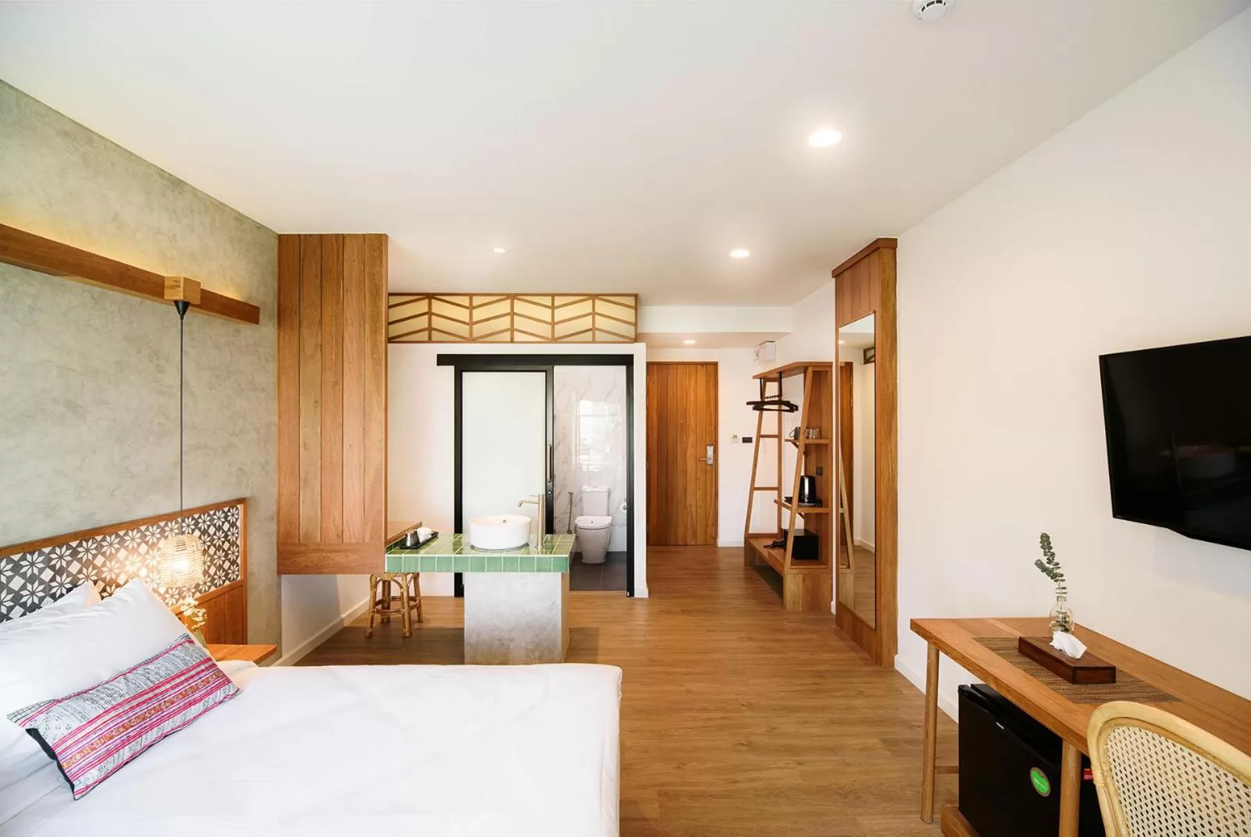 Photo of the whole room, Bed in Himku Hotel - adult only